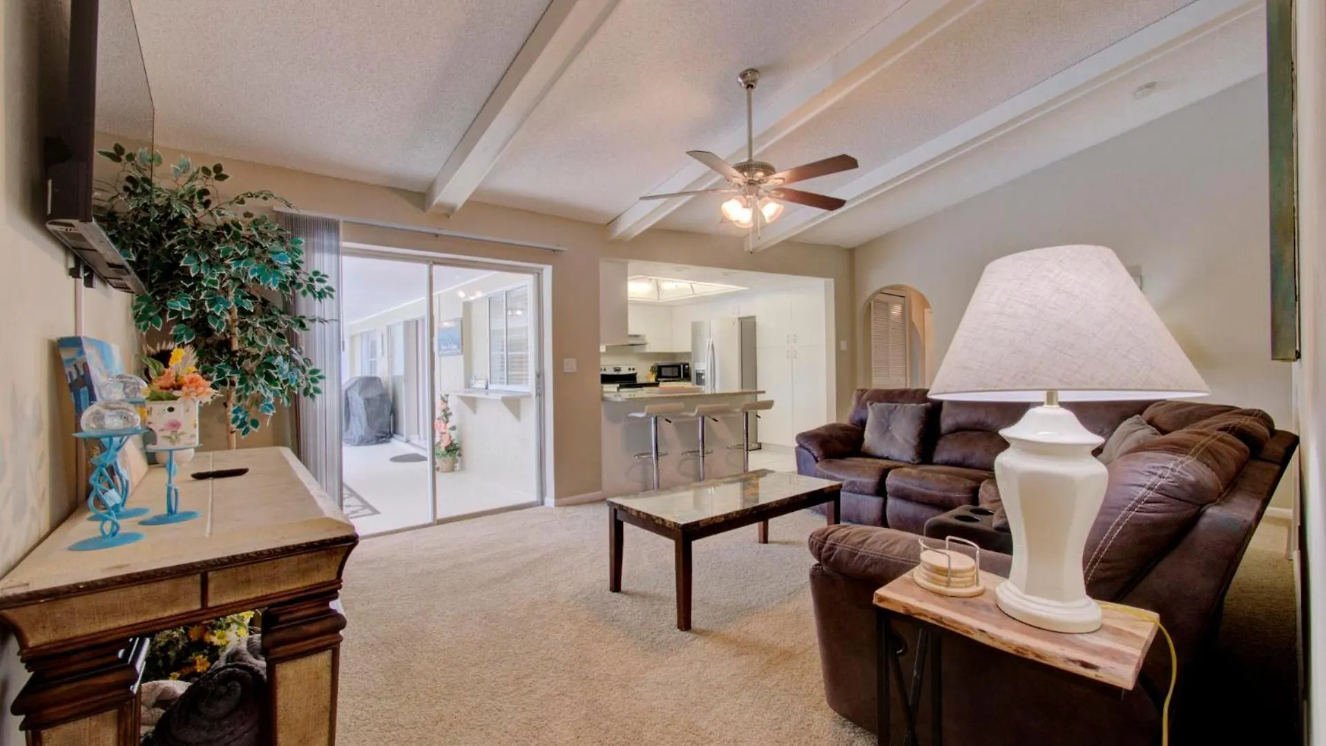 Charming Waterfront Getaway With Pool! Cape Coral