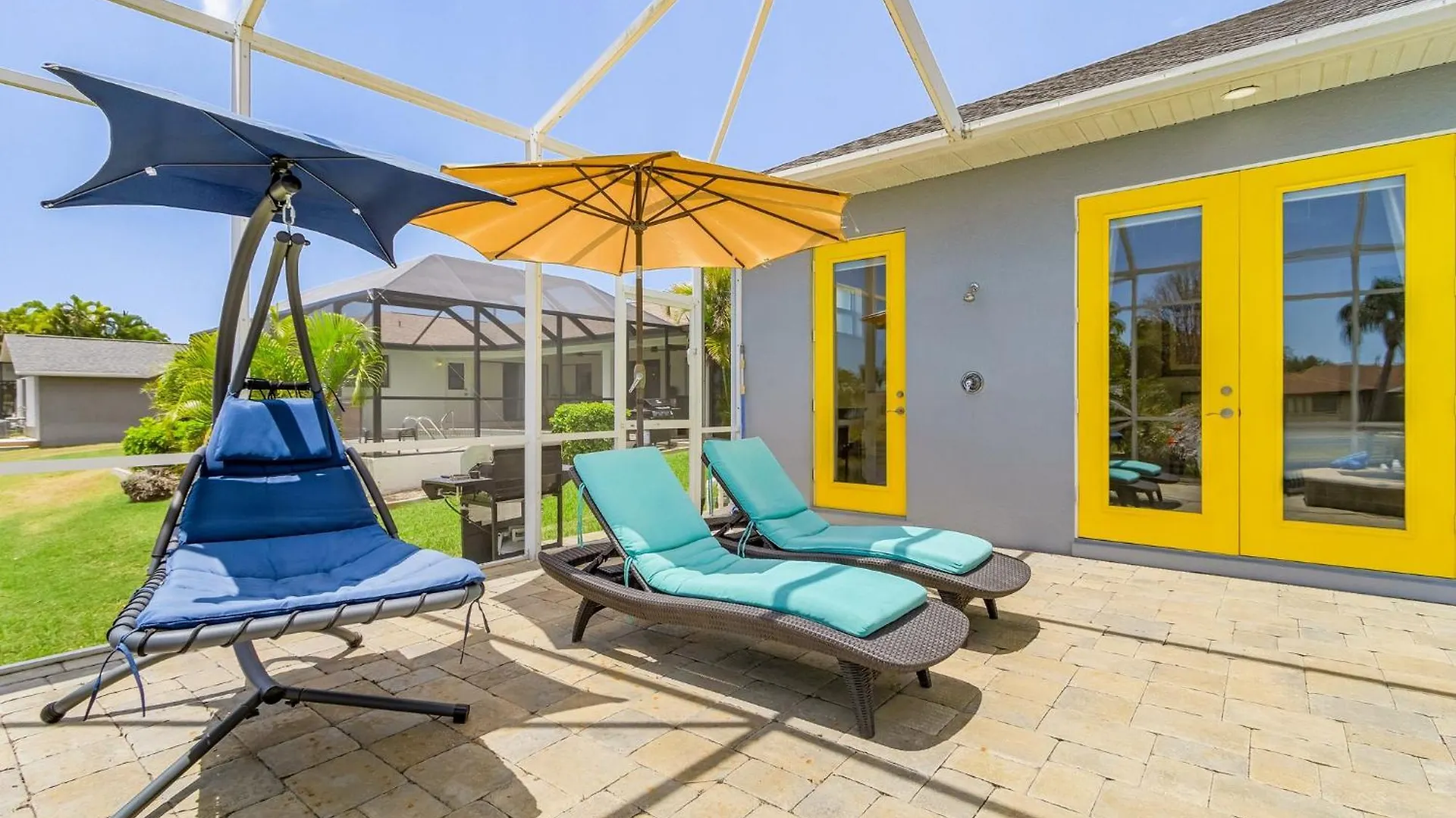 Pool And Spa, Tiki, Canal View, Sleeps10! - At Sunshine Funtime