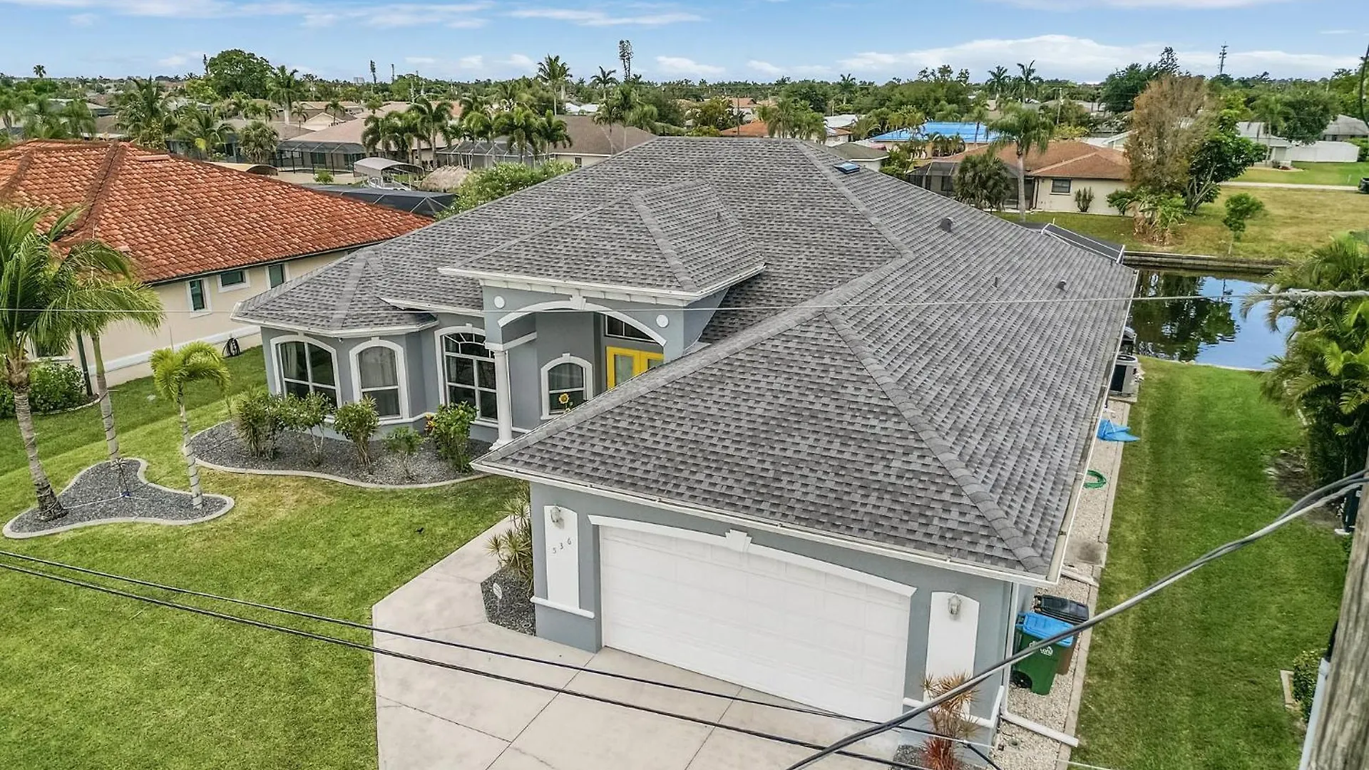 Pool And Spa, Tiki, Canal View, Sleeps10! - At Sunshine Funtime *