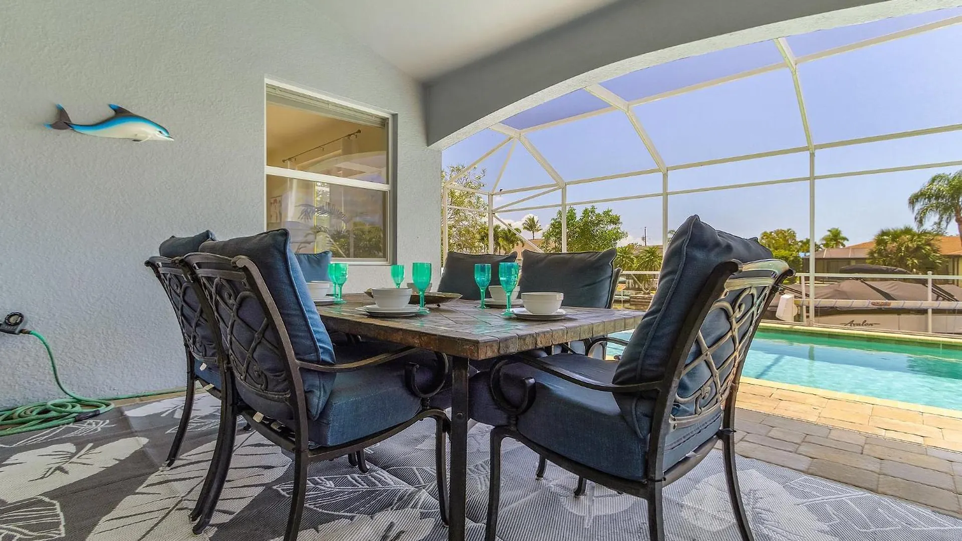 Pool And Spa, Tiki, Canal View, Sleeps10! - At Sunshine Funtime *