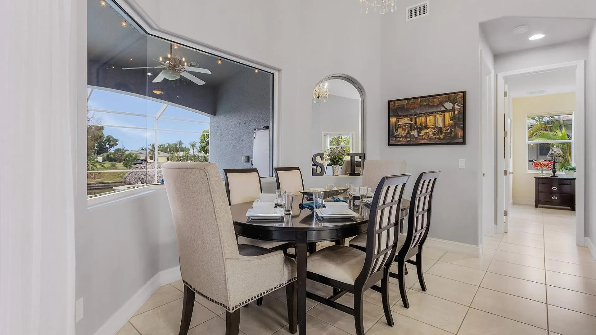 Holiday home Pool And Spa, Tiki, Canal View, Sleeps10! - At Sunshine Funtime