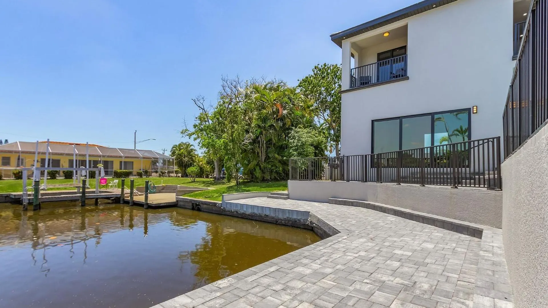 Holiday home Luxury - Close To Beach! - Pool Table, Heated Pool & - Serenity Oasis - Roelens Cape Coral