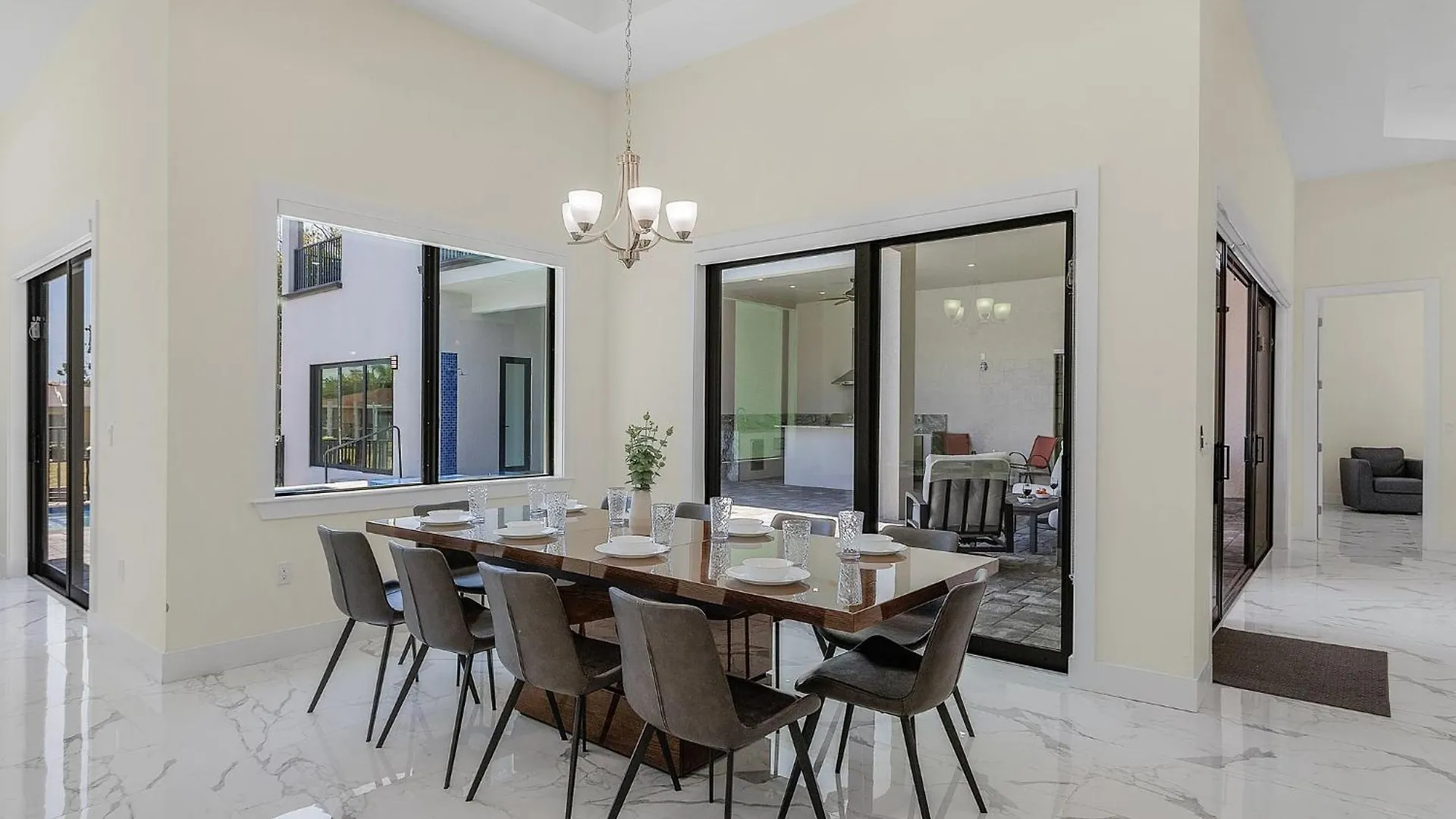 Holiday home Luxury - Close To Beach! - Pool Table, Heated Pool & - Serenity Oasis - Roelens Cape Coral