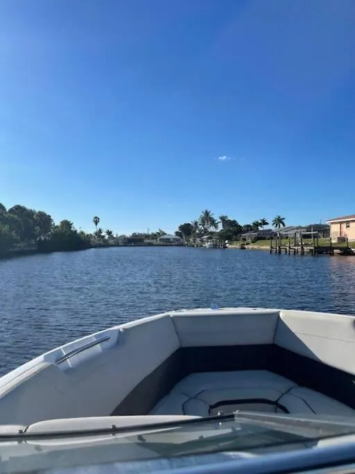 Gulf Waterfront Access Modern Luxe Holiday home Cape Coral