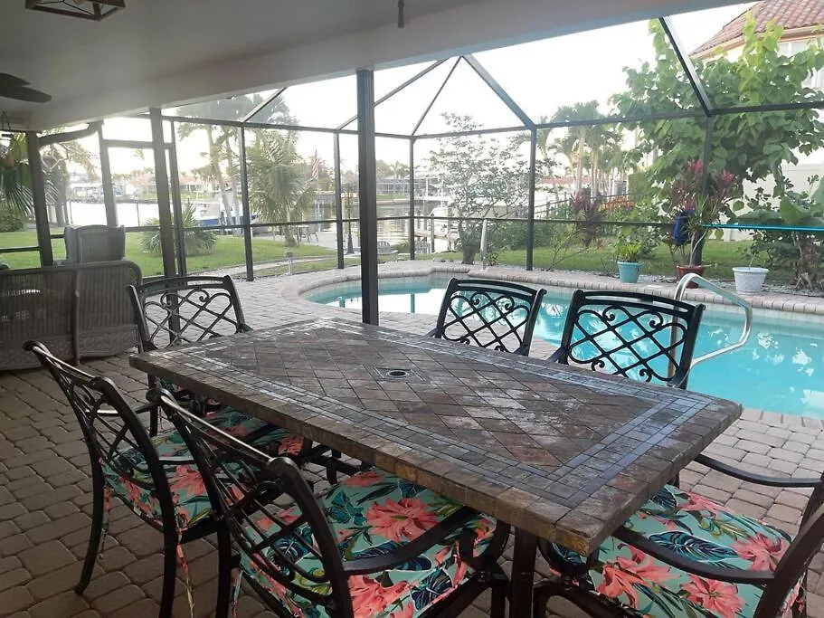 Holiday home Palaco Paradise, Canal View And Pool