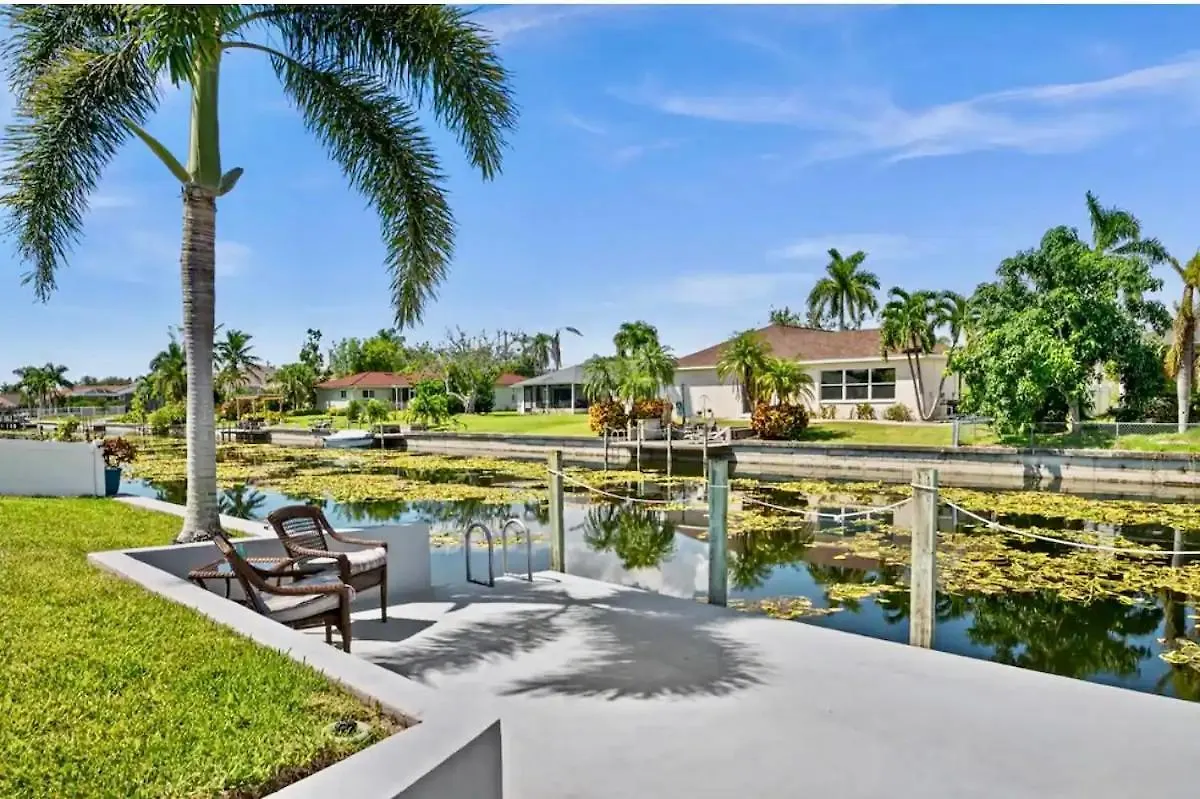 The Lazy Barracuda Cape Coral