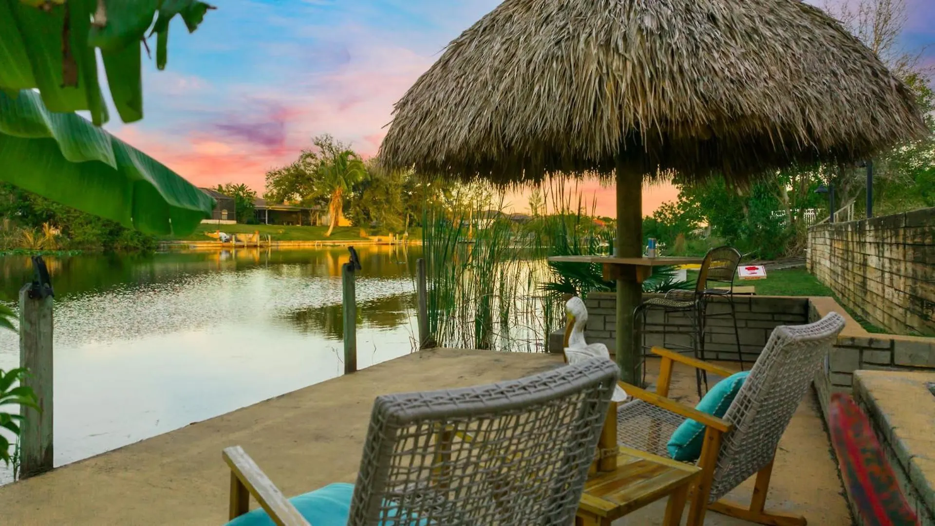 Waterfront Paradise With Htd Pool Kayaks & Games