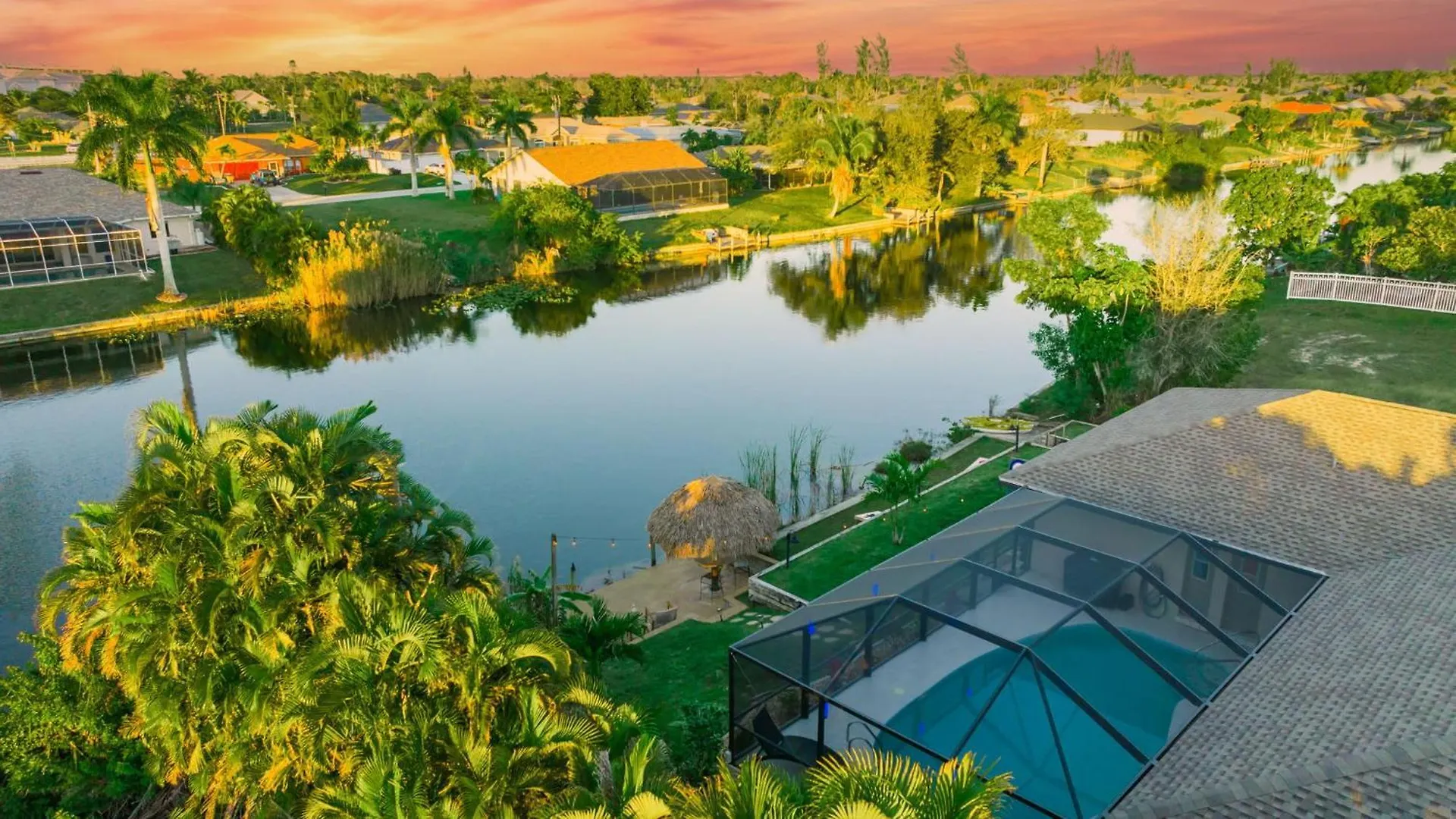 Waterfront Paradise With Htd Pool Kayaks & Games