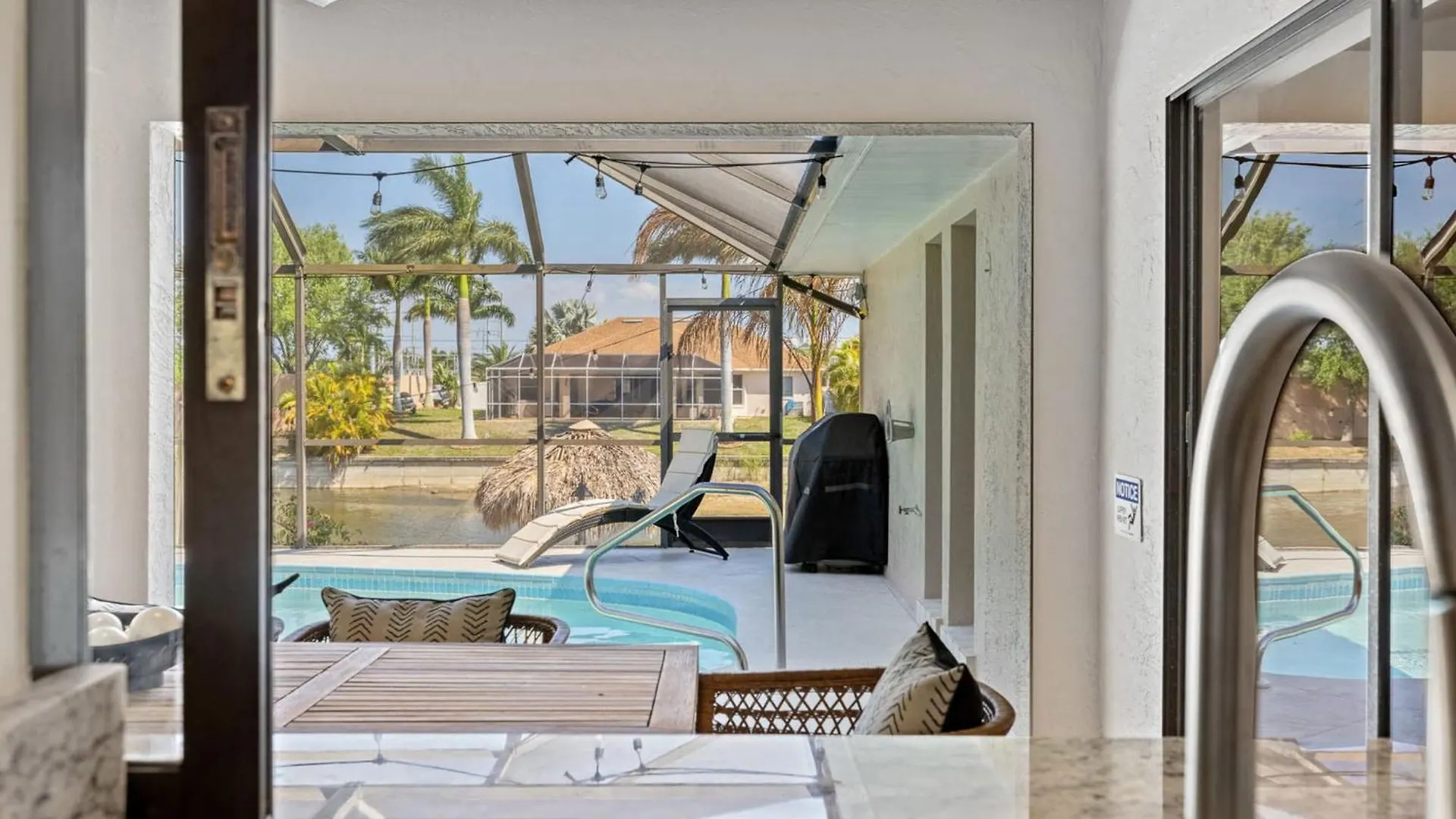 Waterfront Paradise With Htd Pool Kayaks & Games Villa *