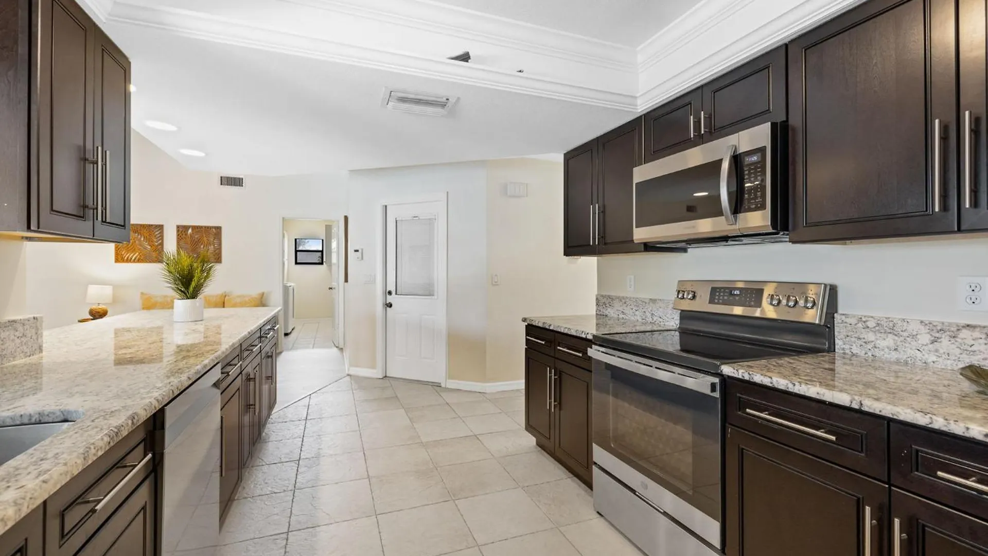 Villa Waterfront Paradise With Htd Pool Kayaks & Games Cape Coral