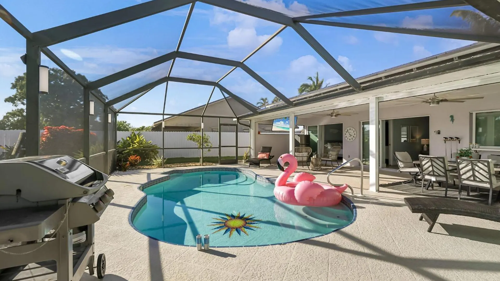 Entertainers Paradise With Htd Pool & Putting Cape Coral
