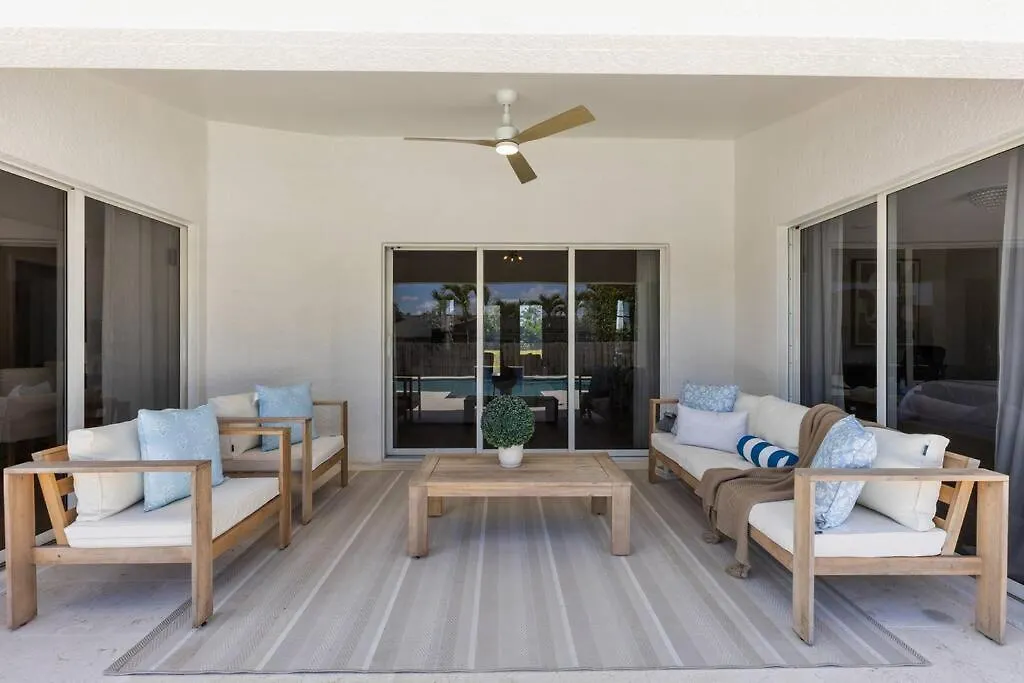 Blissful Poolside Haven Villa *