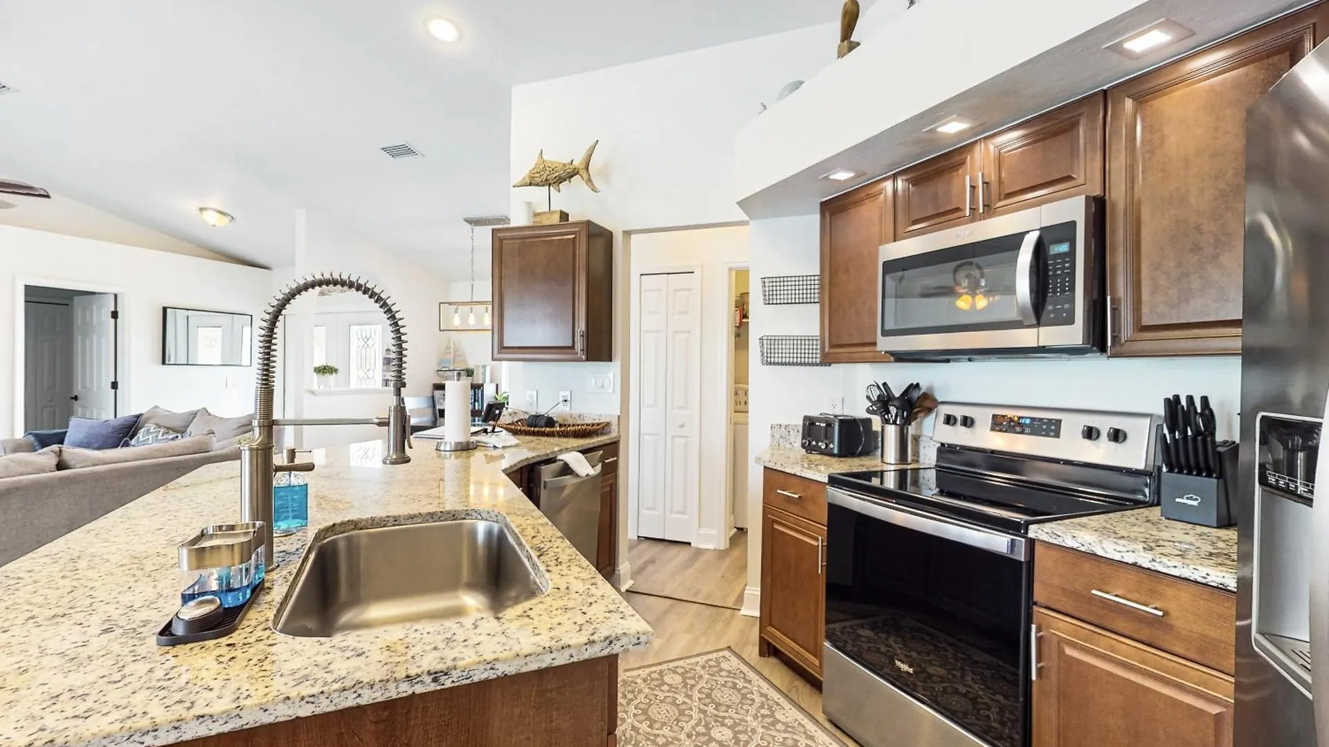 Corner-lot Paradise Holiday home Cape Coral