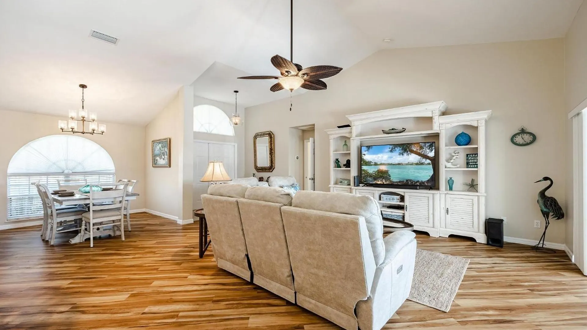 Pool, Gulf Access, Sleeps 6 - Summer's Day Cape Coral