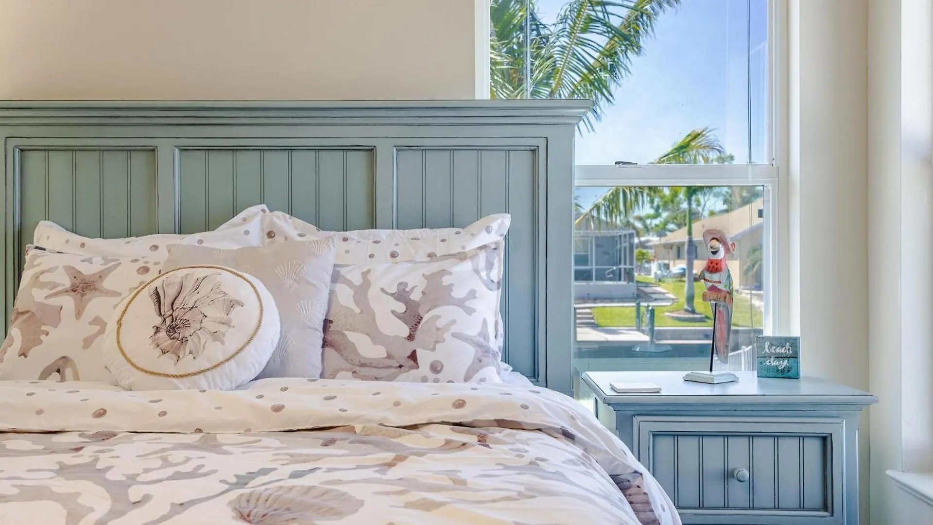 Pool, Gulf Access, Sleeps 6 - Summer's Day Holiday home *