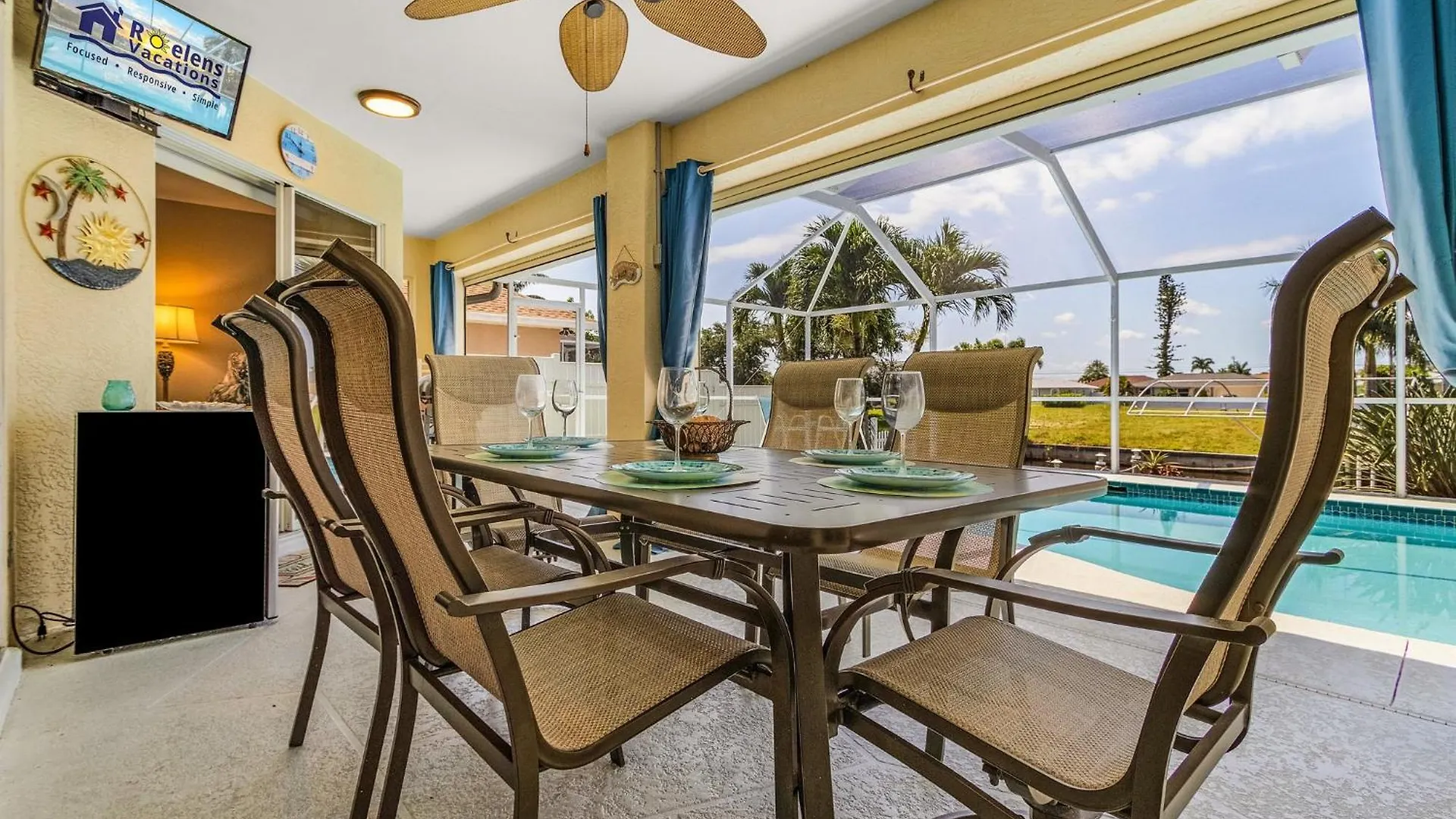 Pool, Gulf Access, Sleeps 6 - Summer's Day Cape Coral