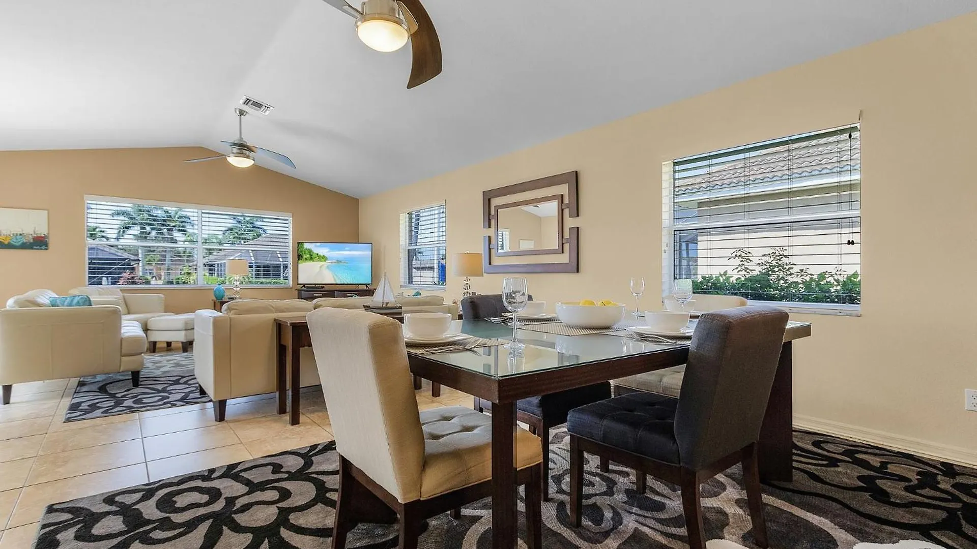 Villa Key Largo Sw Cape - Waterfront Private Locally Owned & Managed, Fair & Honest Pricing Cape Coral