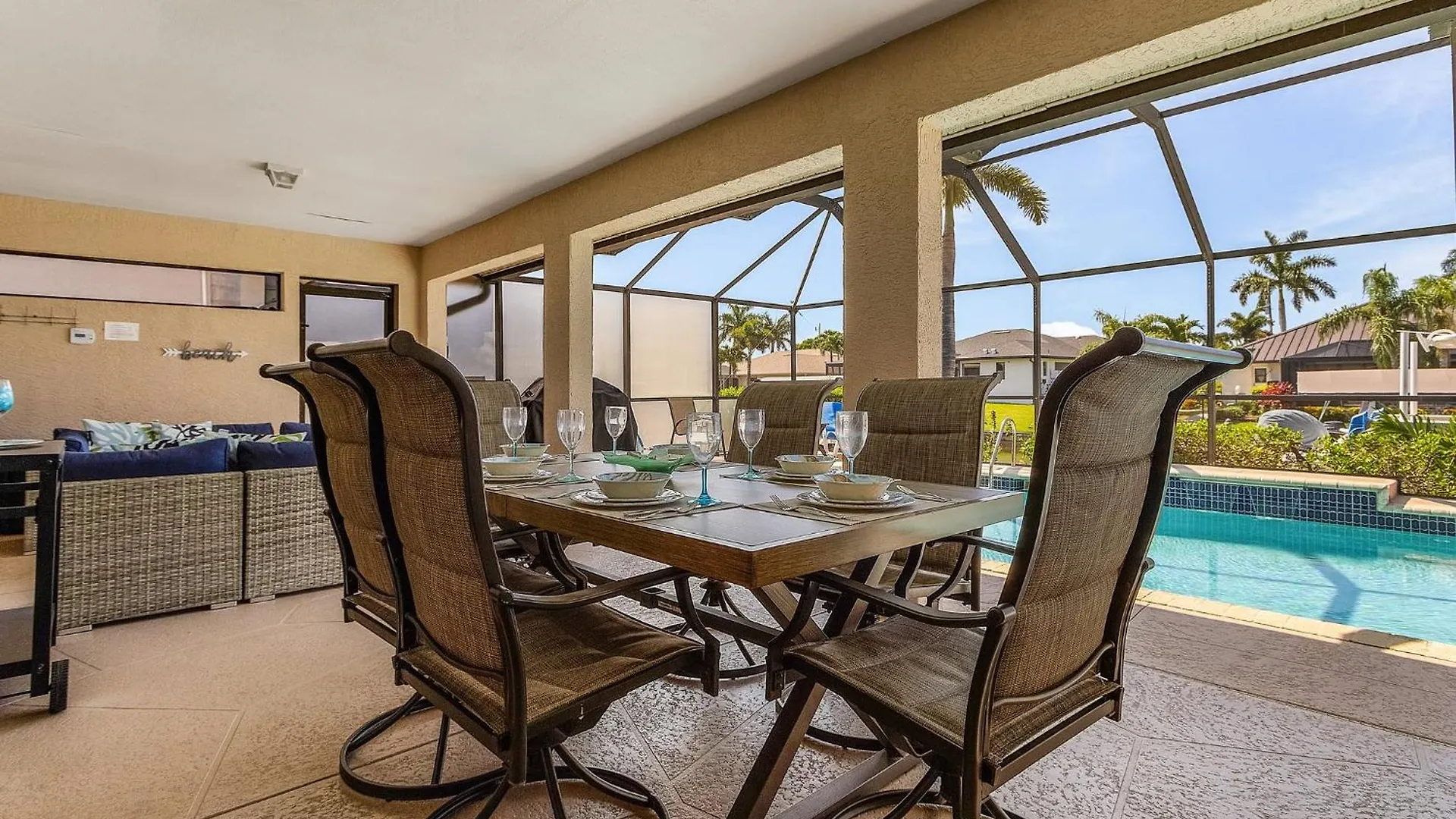 Key Largo Sw Cape - Waterfront Private Locally Owned & Managed, Fair & Honest Pricing Villa Cape Coral
