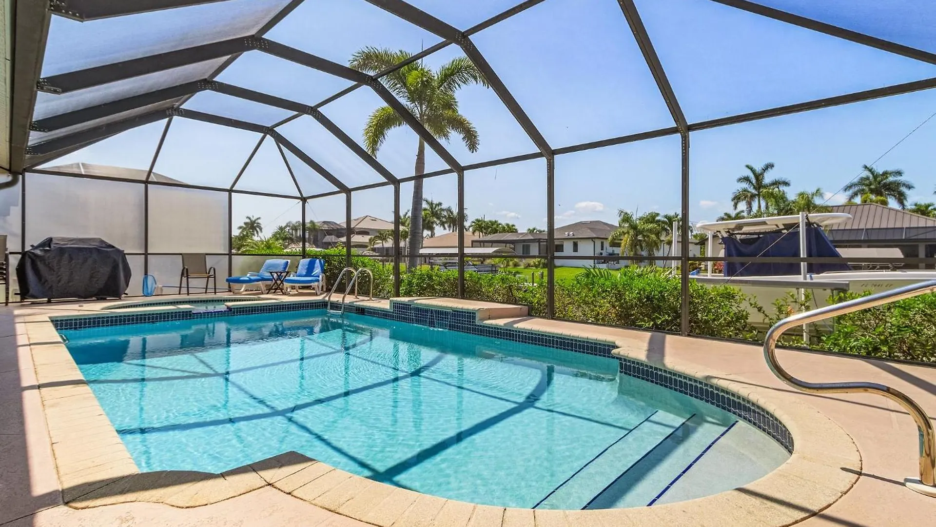 Key Largo Sw Cape - Waterfront Private Locally Owned & Managed, Fair & Honest Pricing Villa *