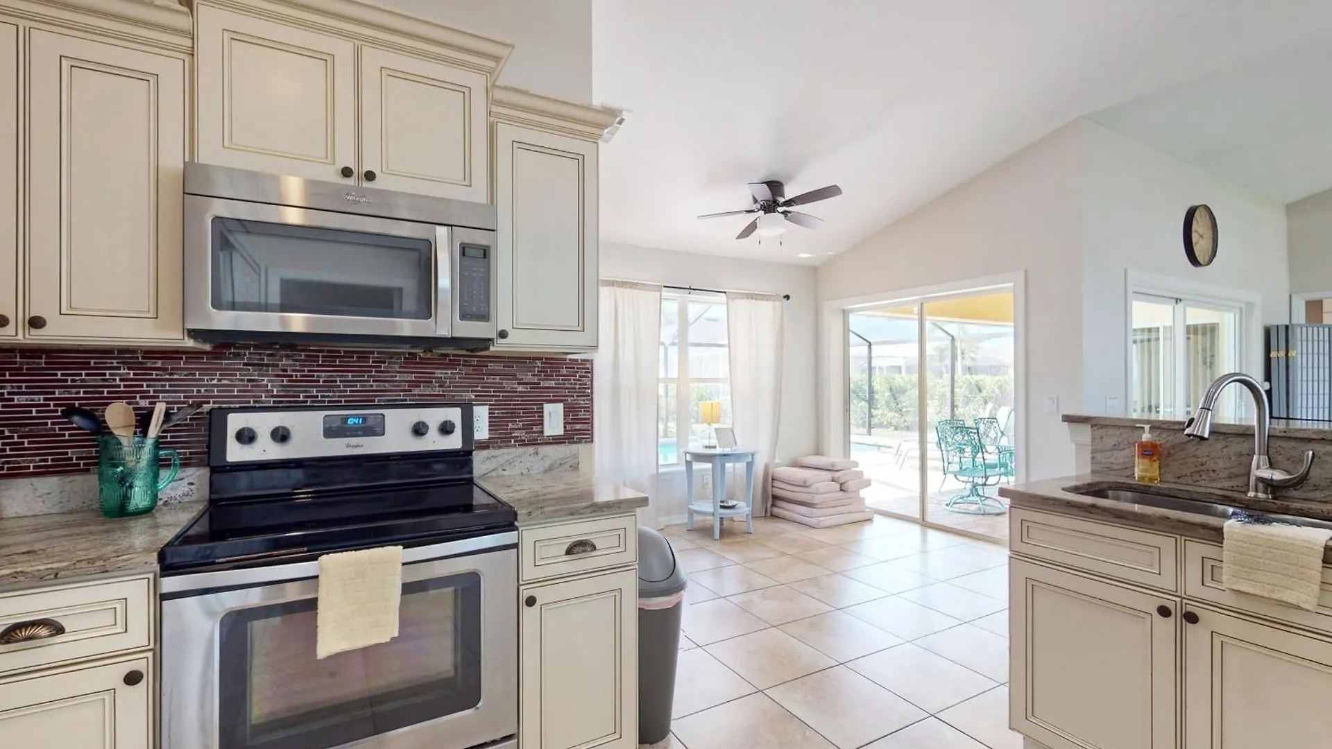 Surfside Oasis *