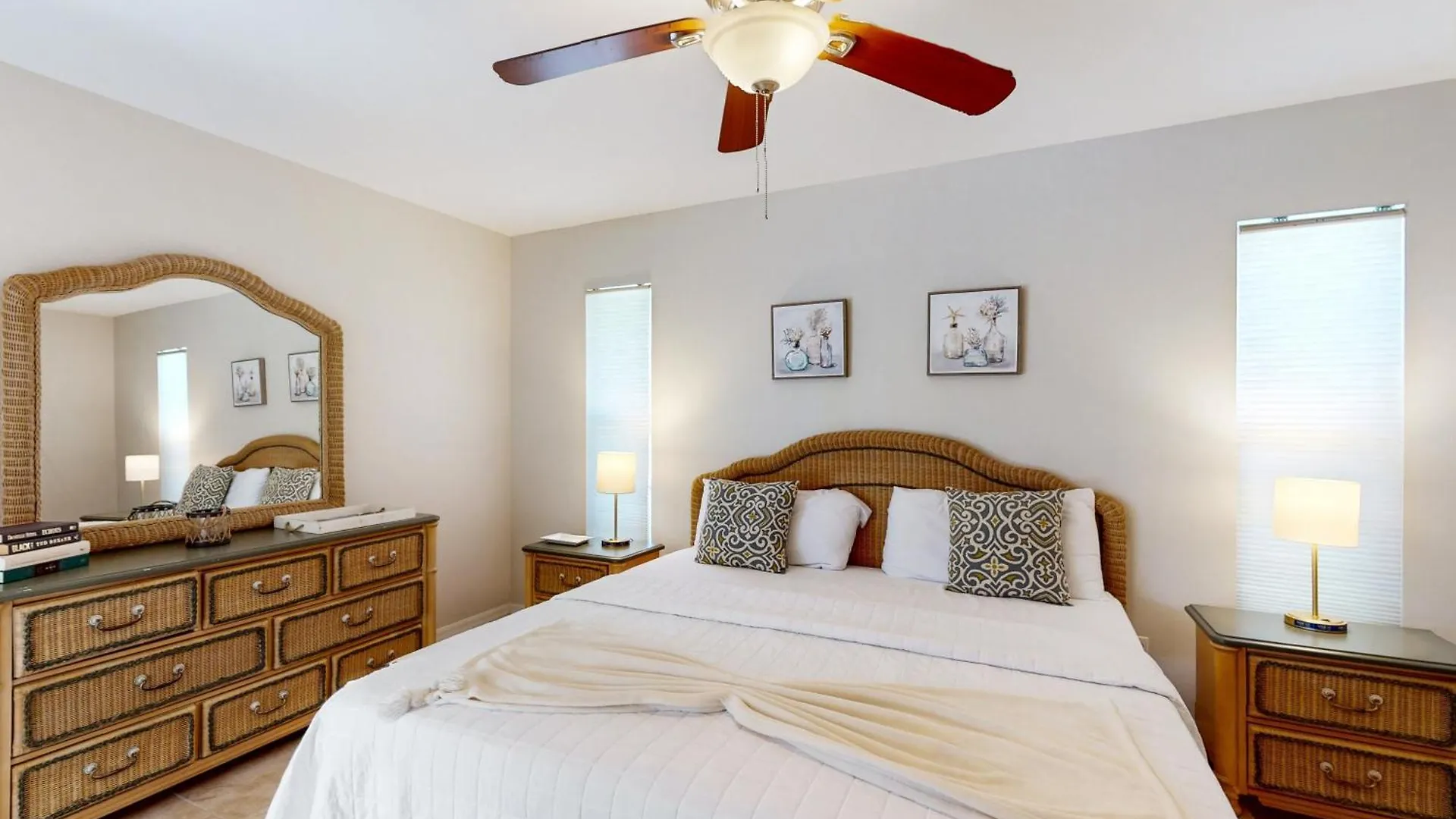 Surfside Oasis Holiday home