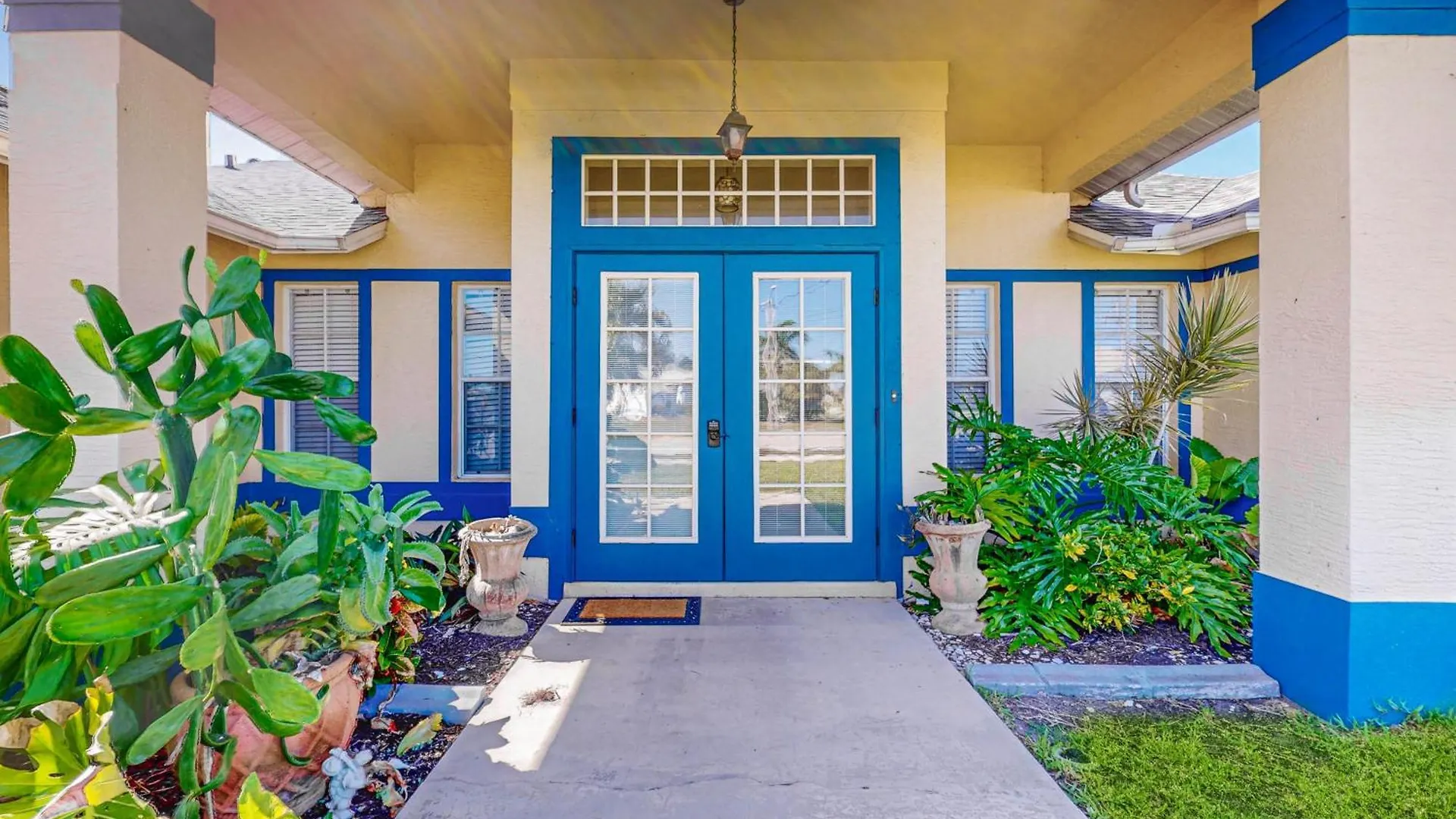 Surfside Oasis * Cape Coral