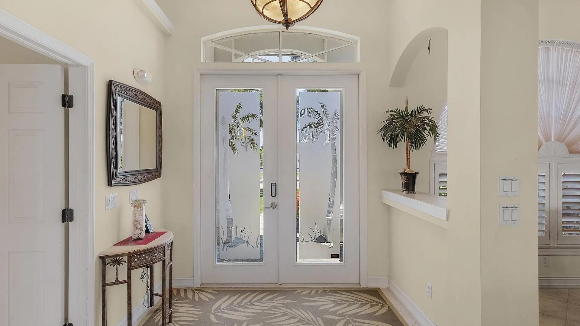 Island House Sw Cape - Waterfront Private Locally Owned & Managed, Fair & Honest Pricing Villa Cape Coral