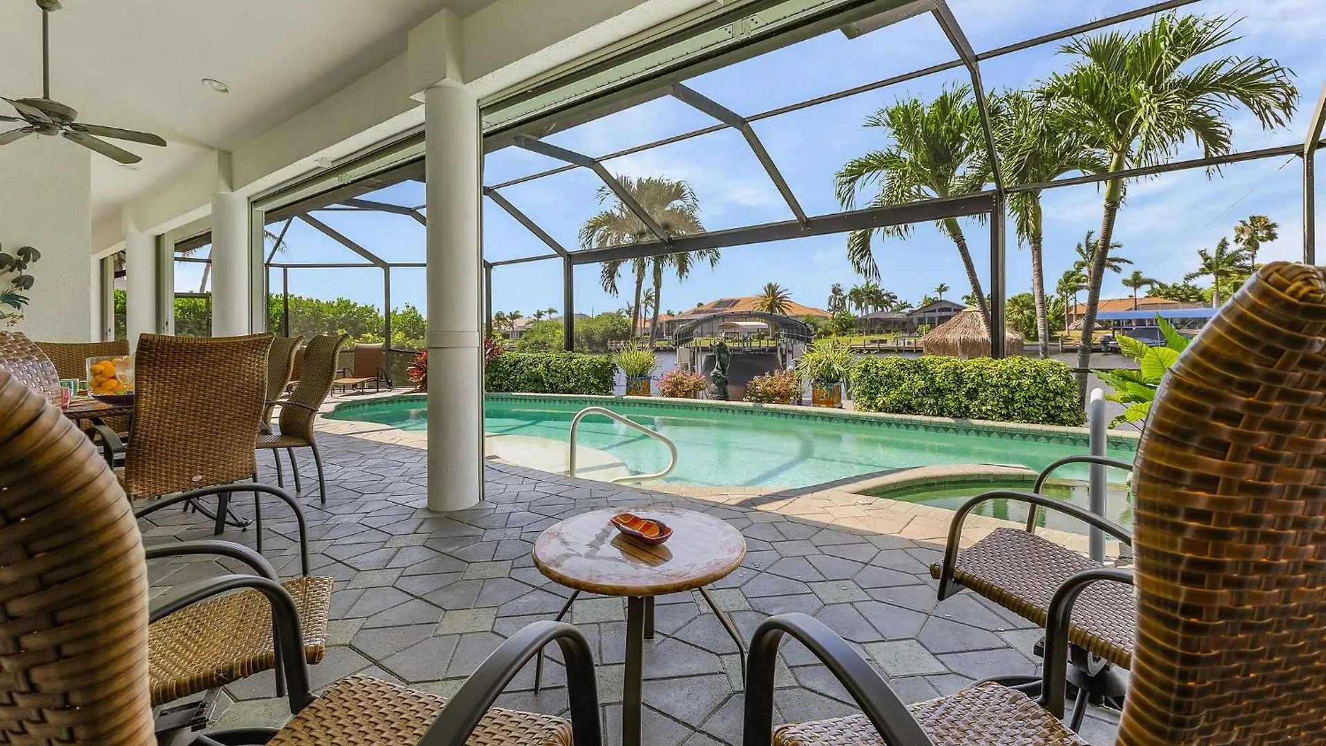 Island House Sw Cape - Waterfront Private Locally Owned & Managed, Fair & Honest Pricing