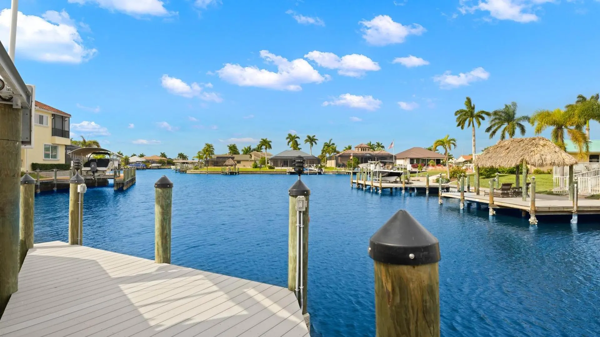 Stunning, Gulf Access, Breath Taking Views, Heated Pool And - Sunlight Landing - Roelens *