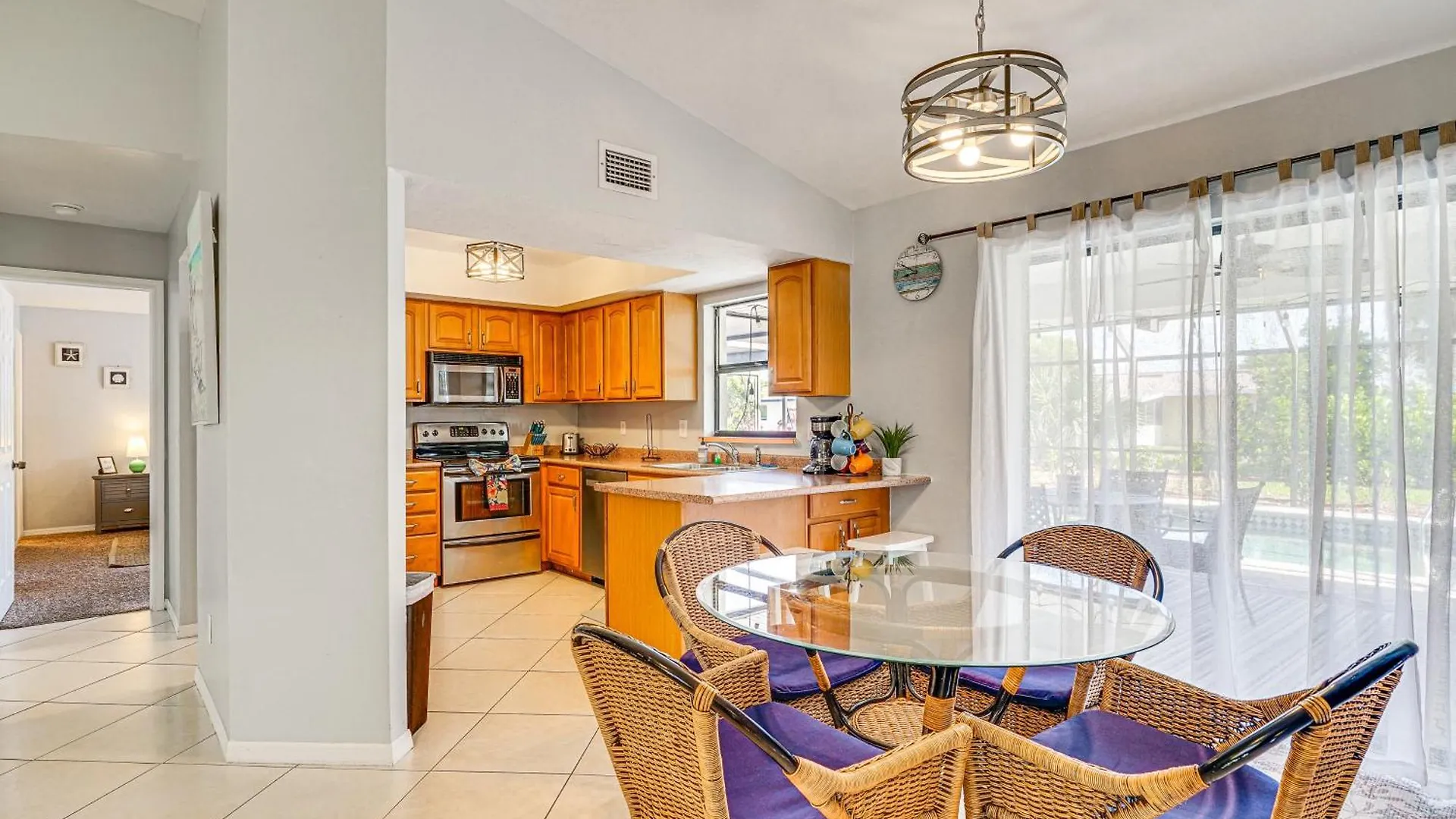 Lanai And Heated Pool! Holiday home *