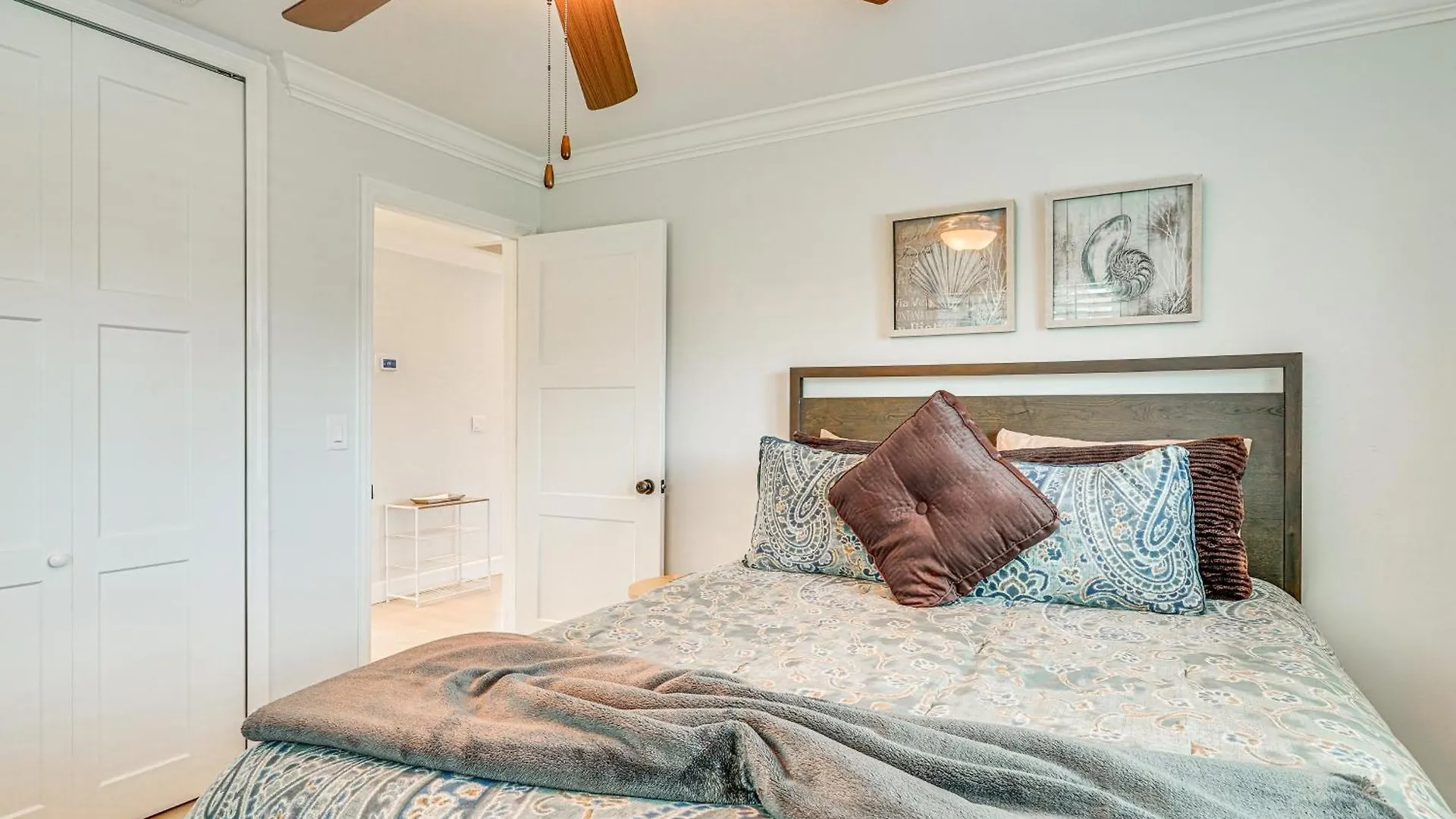Holiday home Sleek With Private Pool On Canal! *