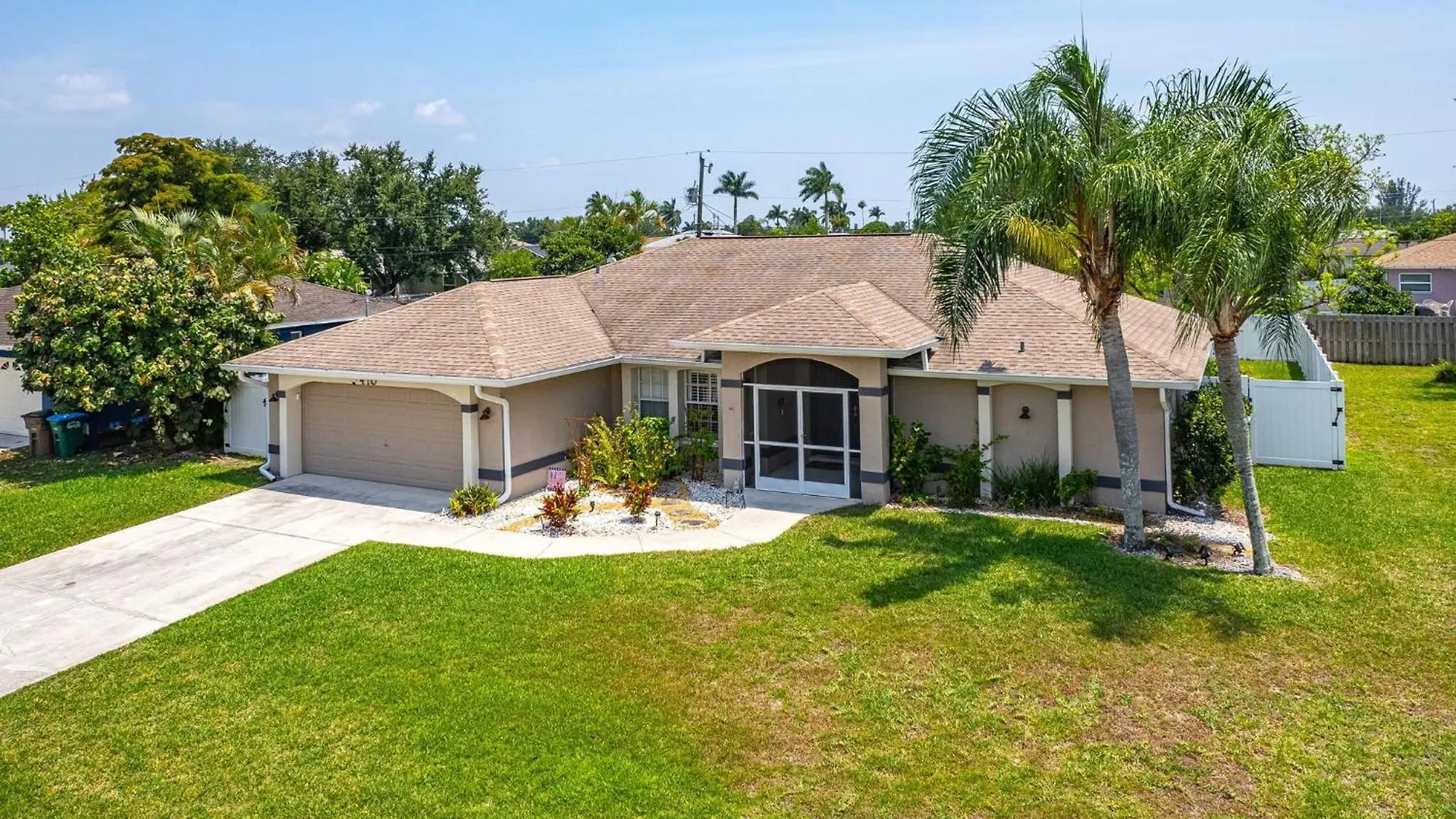 Outdoor Oasis, Heated Pool, Firepit, Bicycles, Pet-friendly - Chateau Relaxo - Roelens Holiday home