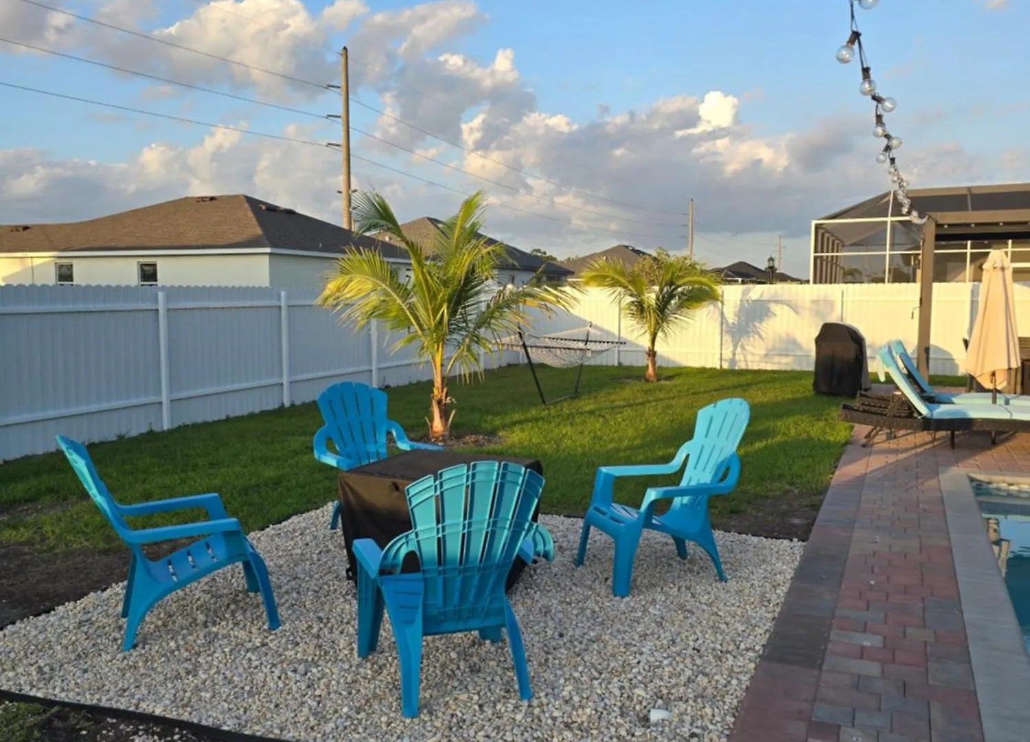 Casa Sevilla, Heated Pool, Sleeps 9, 4b3b Cape Coral