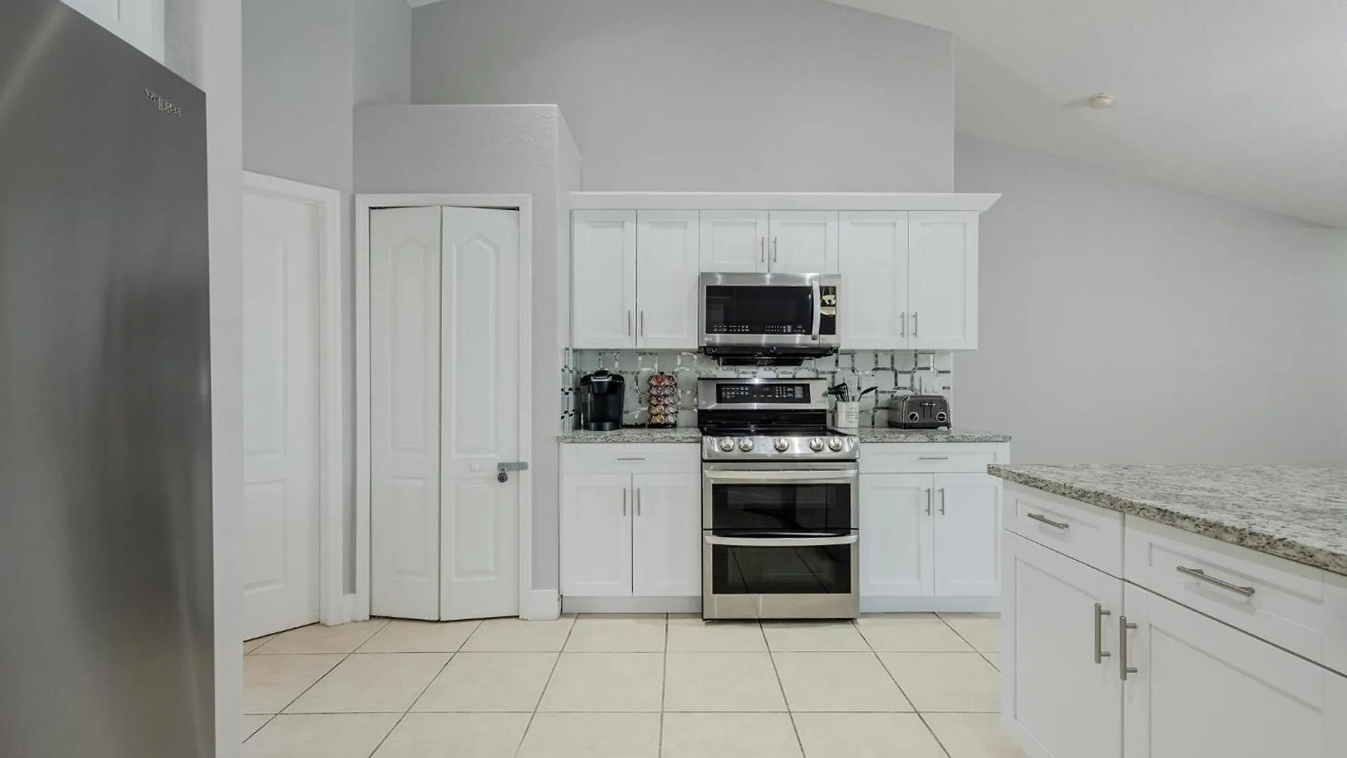 Villa Surfing On Surfside - Sleeps 12, Heated Pool & Jacuzzi Cape Coral