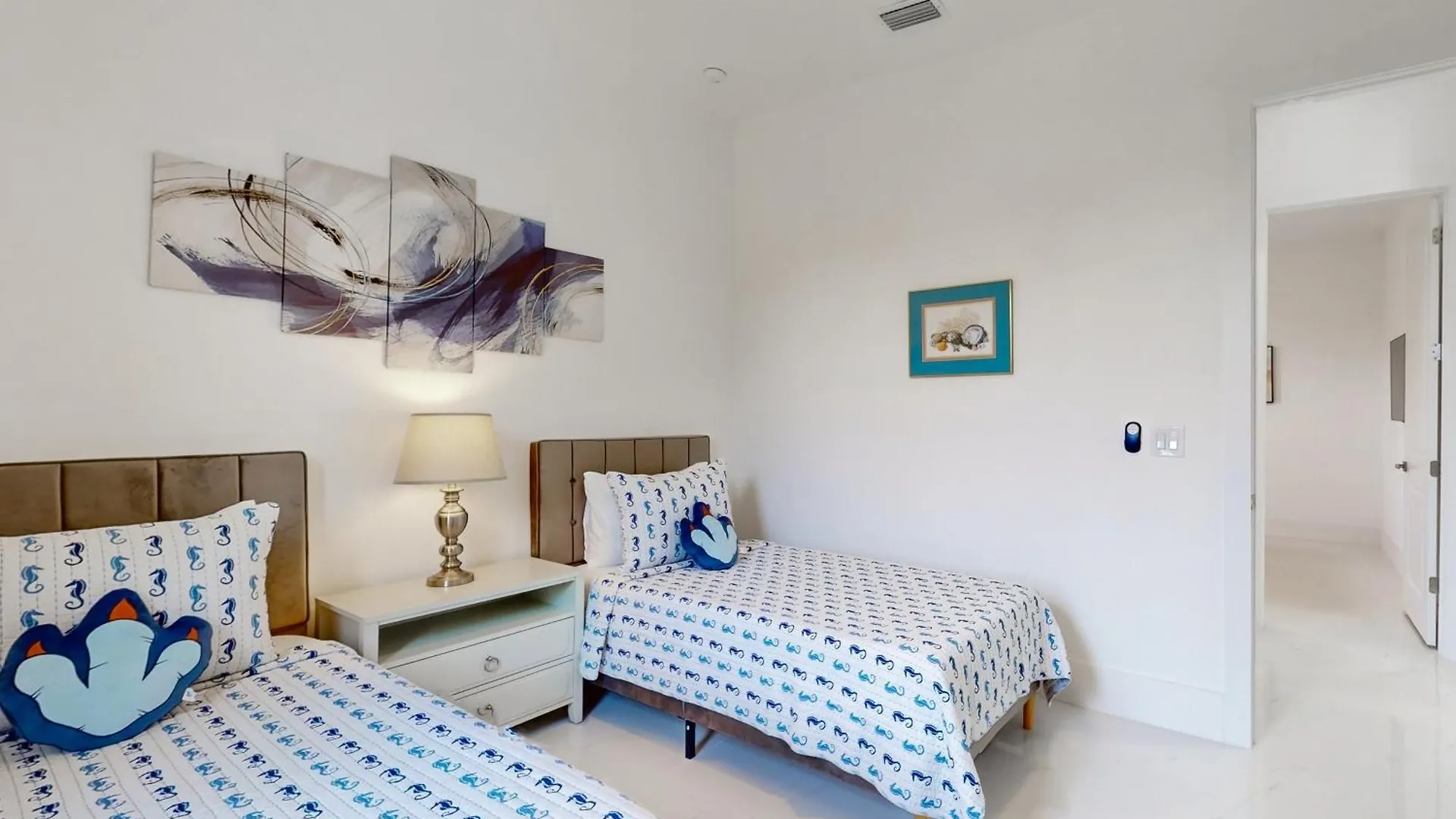 Modern Tropix Holiday home