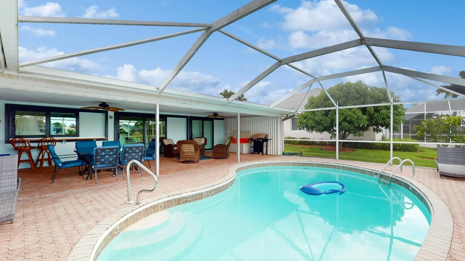 Sun & Smiles Cape Coral