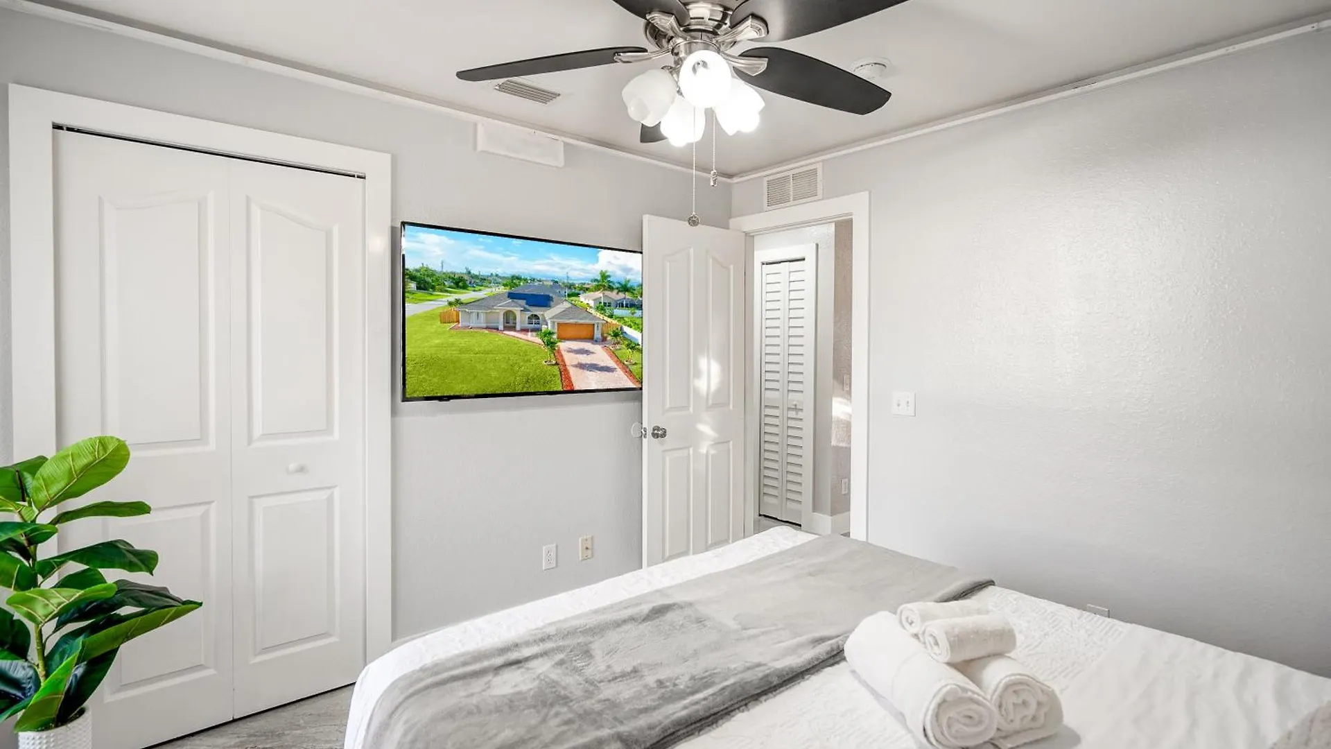 Four Bedrooms Oasis With Heated Pool Private Jacuzzi And Billiards
