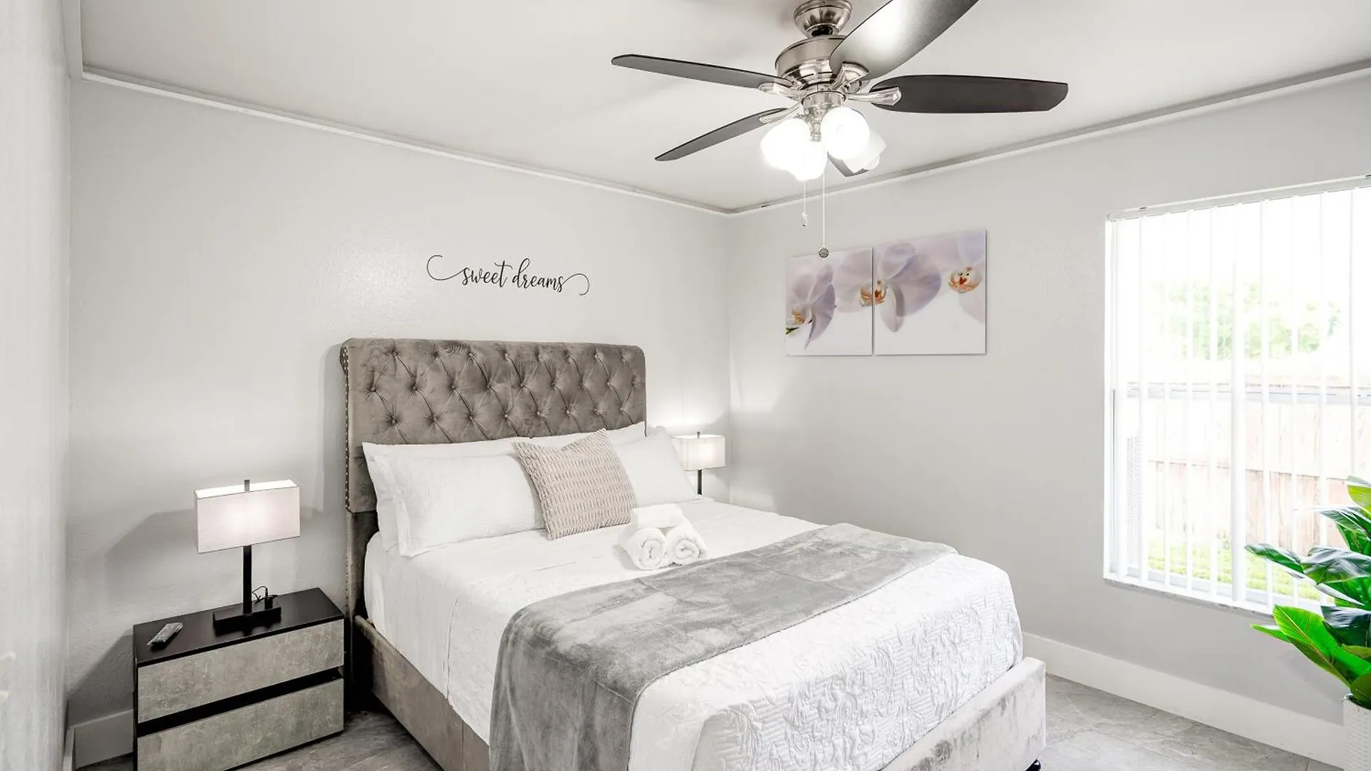 Four Bedrooms Oasis With Heated Pool Private Jacuzzi And Billiards Cape Coral
