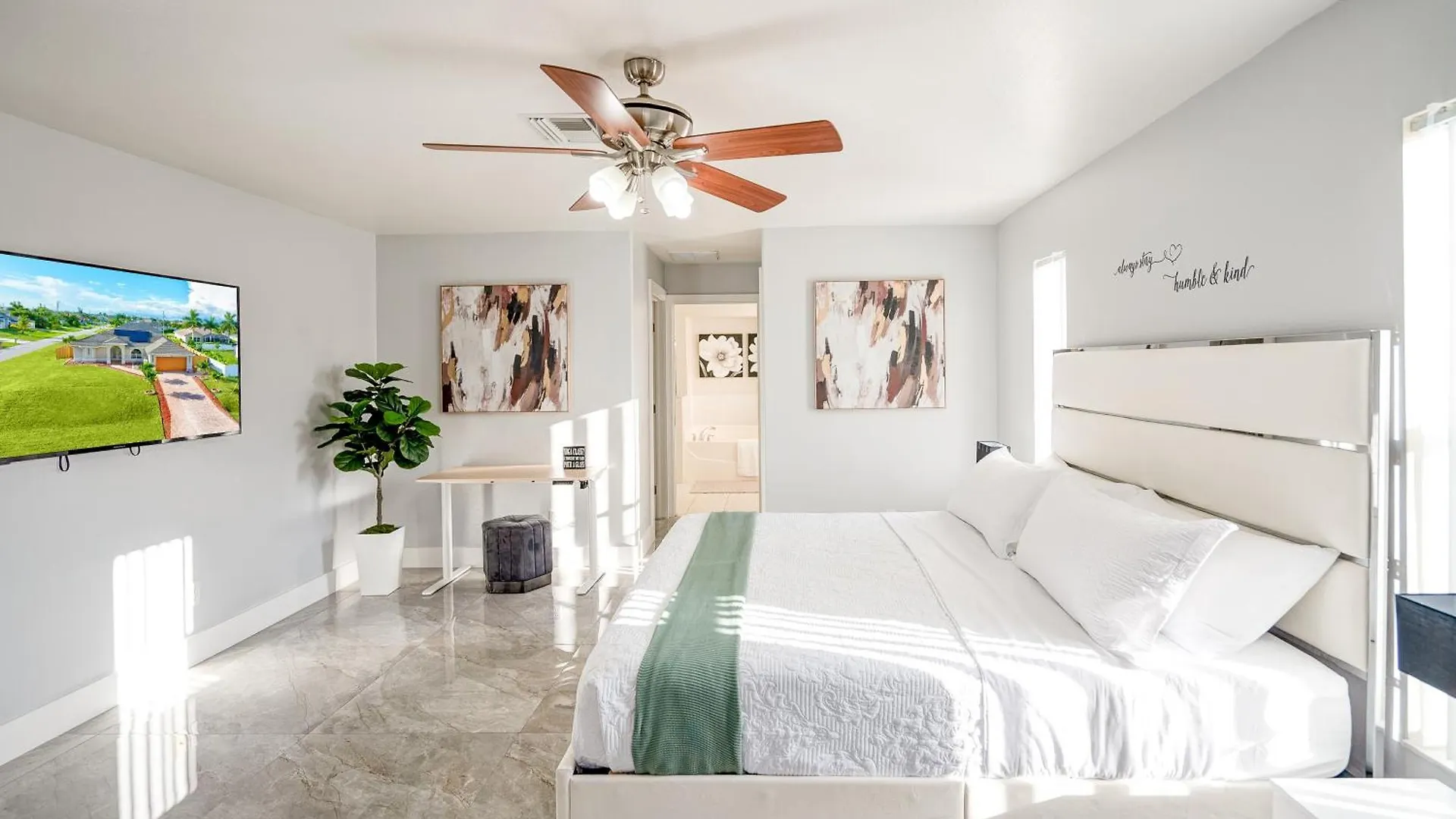 Four Bedrooms Oasis With Heated Pool Private Jacuzzi And Billiards Holiday home Cape Coral