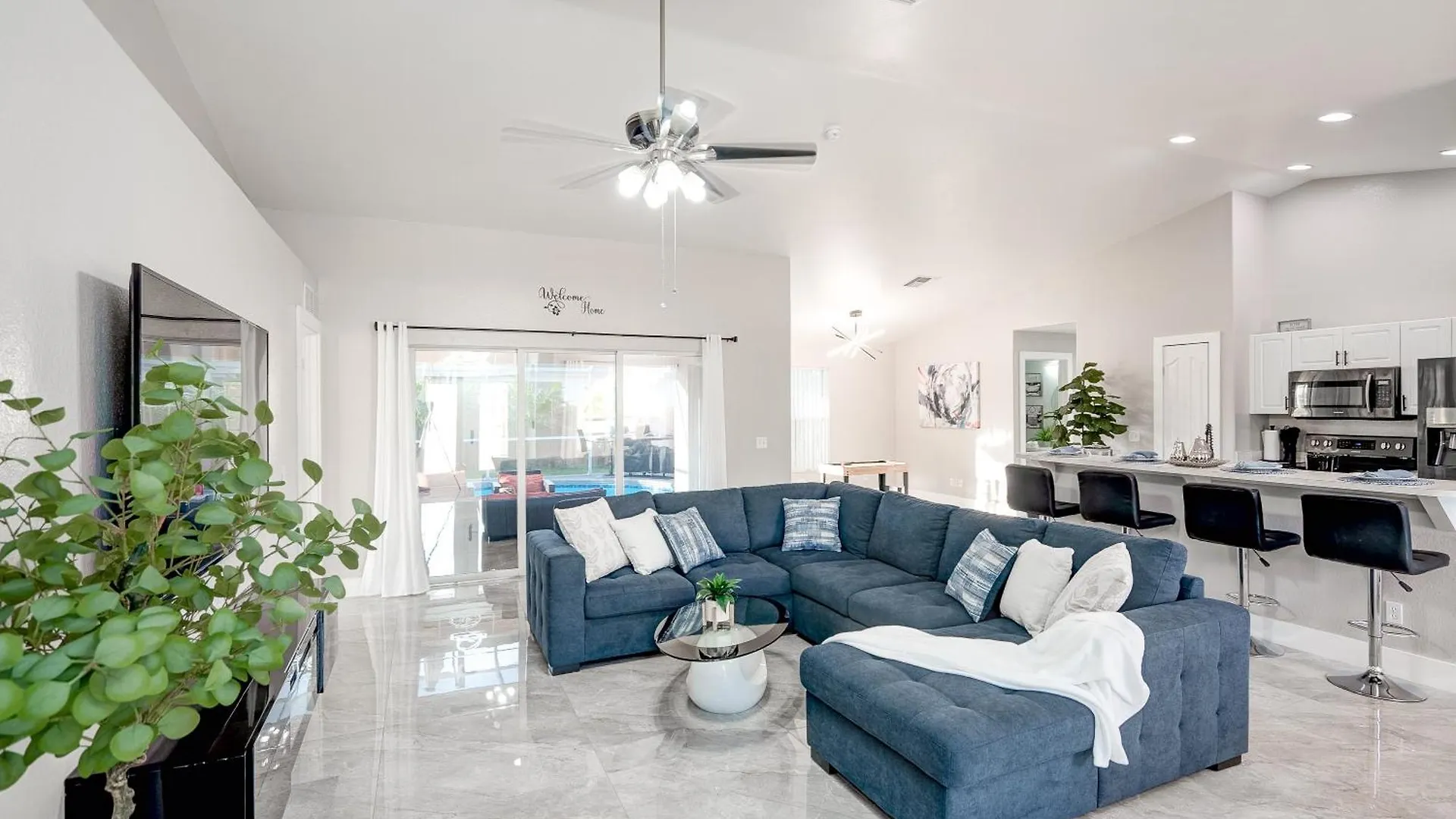 Four Bedrooms Oasis With Heated Pool Private Jacuzzi And Billiards Holiday home Cape Coral