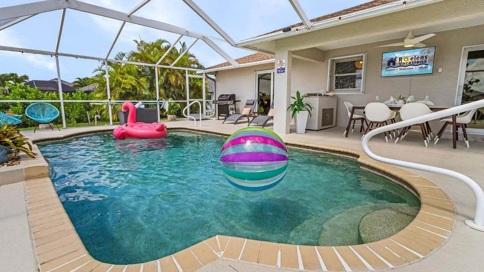 Canal With Heated Pool, Kayaks And Bicycles - The Retreat - Roelens Vacations Holiday home
