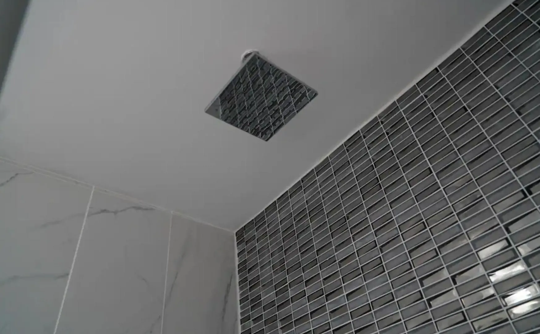 Private In Apartment *