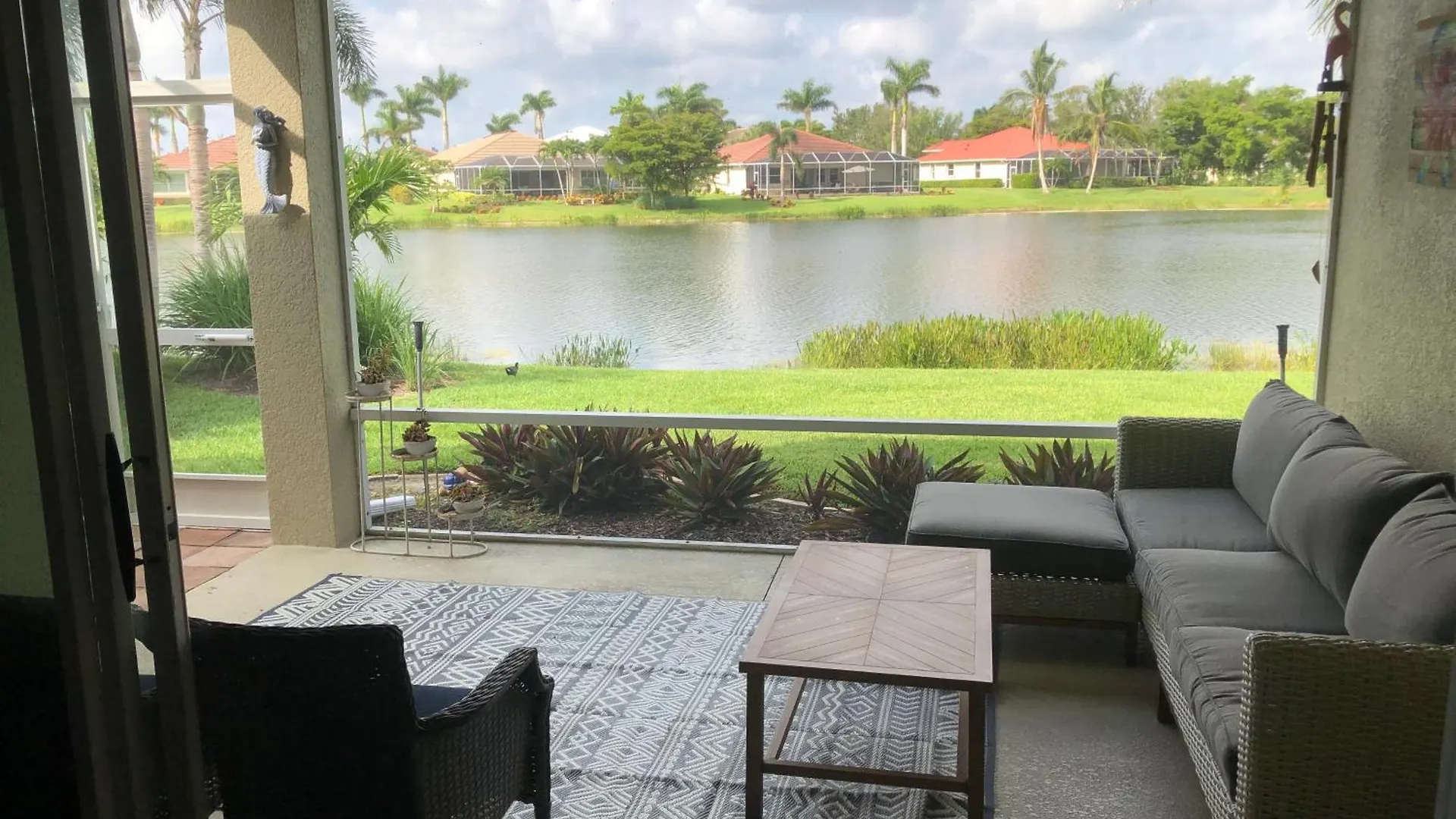 Tropical House Style Living Pet Friendly Cape Coral