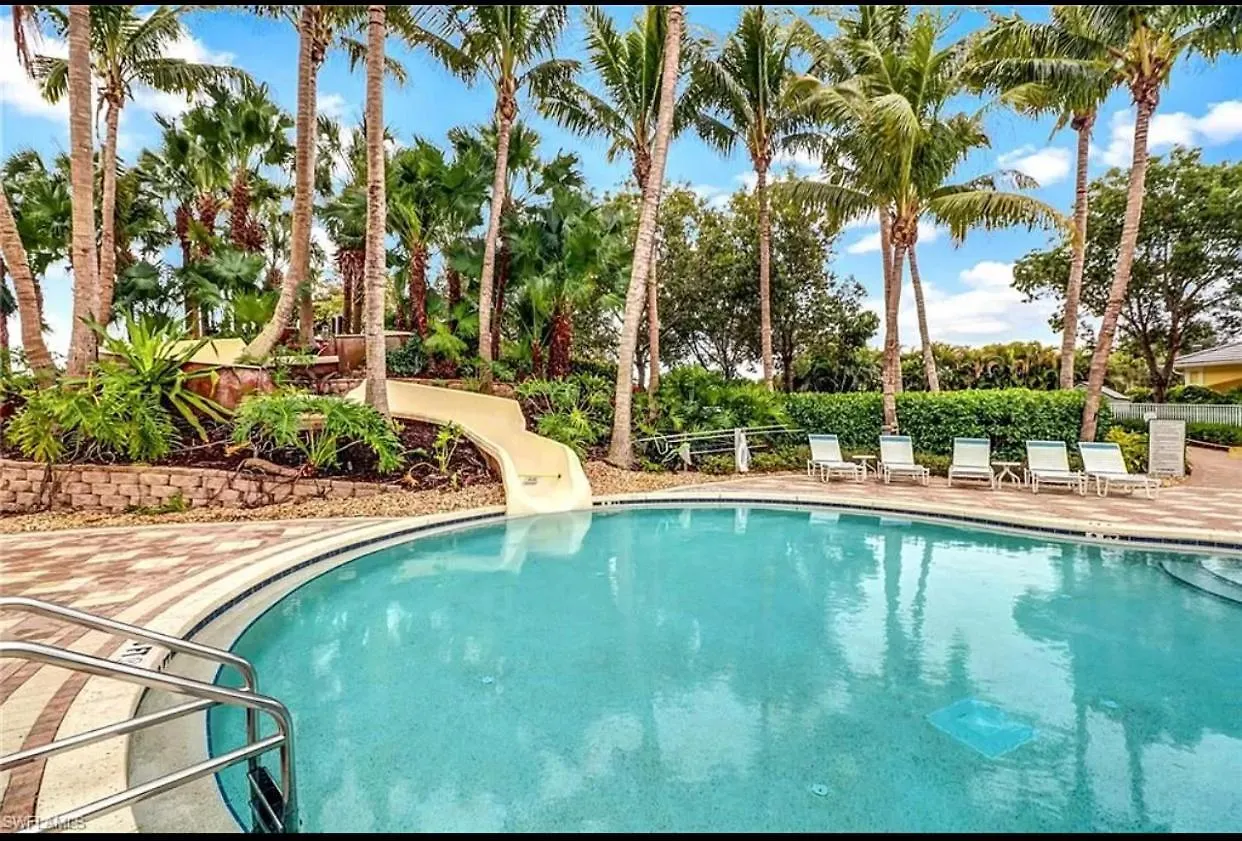 Tropical House Style Living Pet Friendly