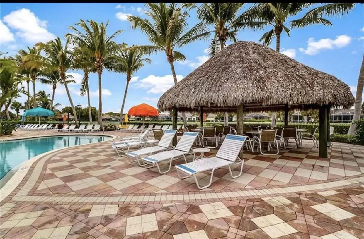 Tropical House Style Living Pet Friendly Cape Coral