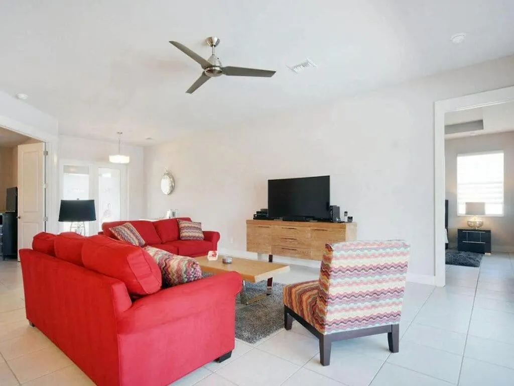 Weiss Comfortable * Cape Coral