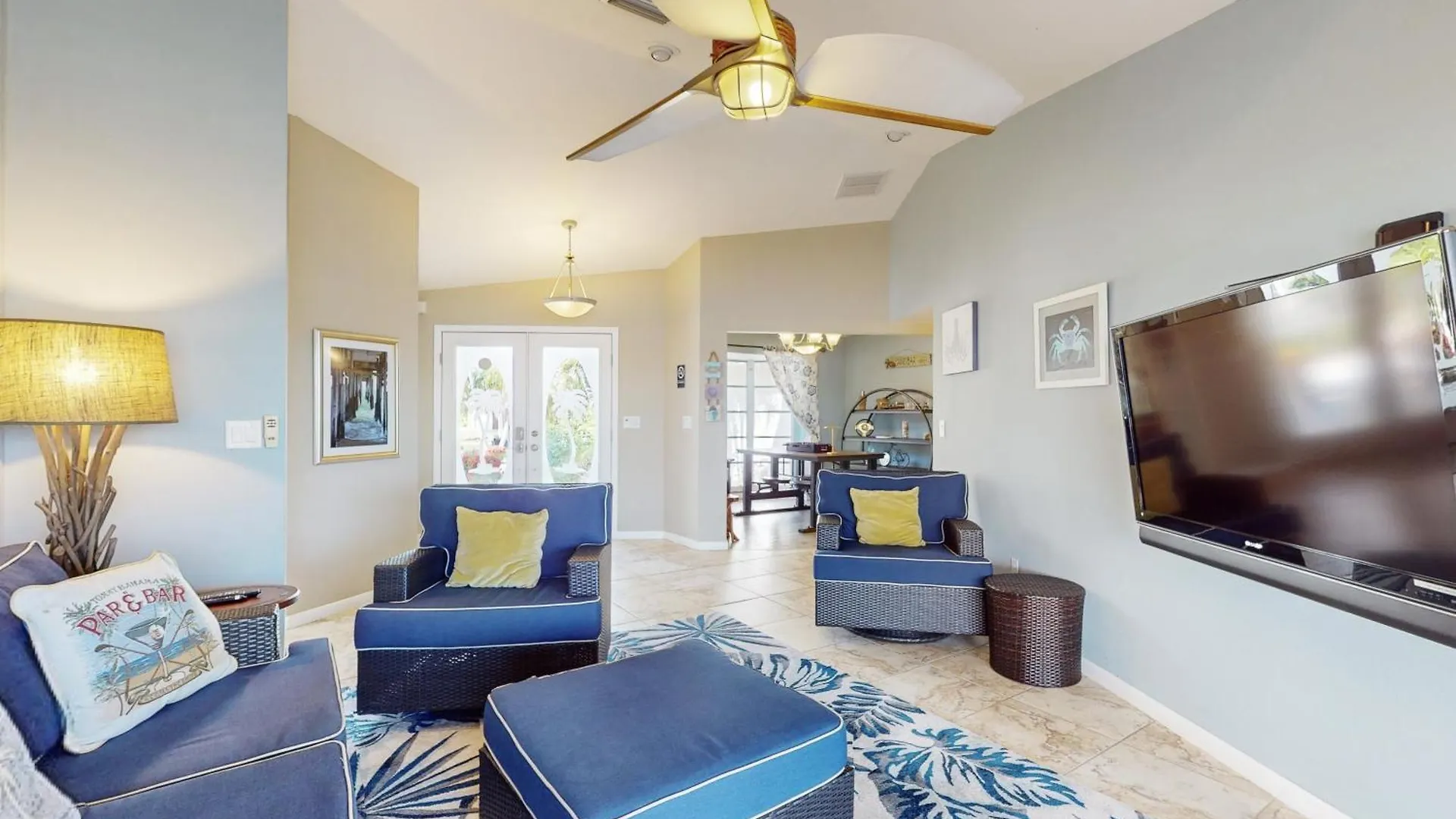 Aasta Cape Coral