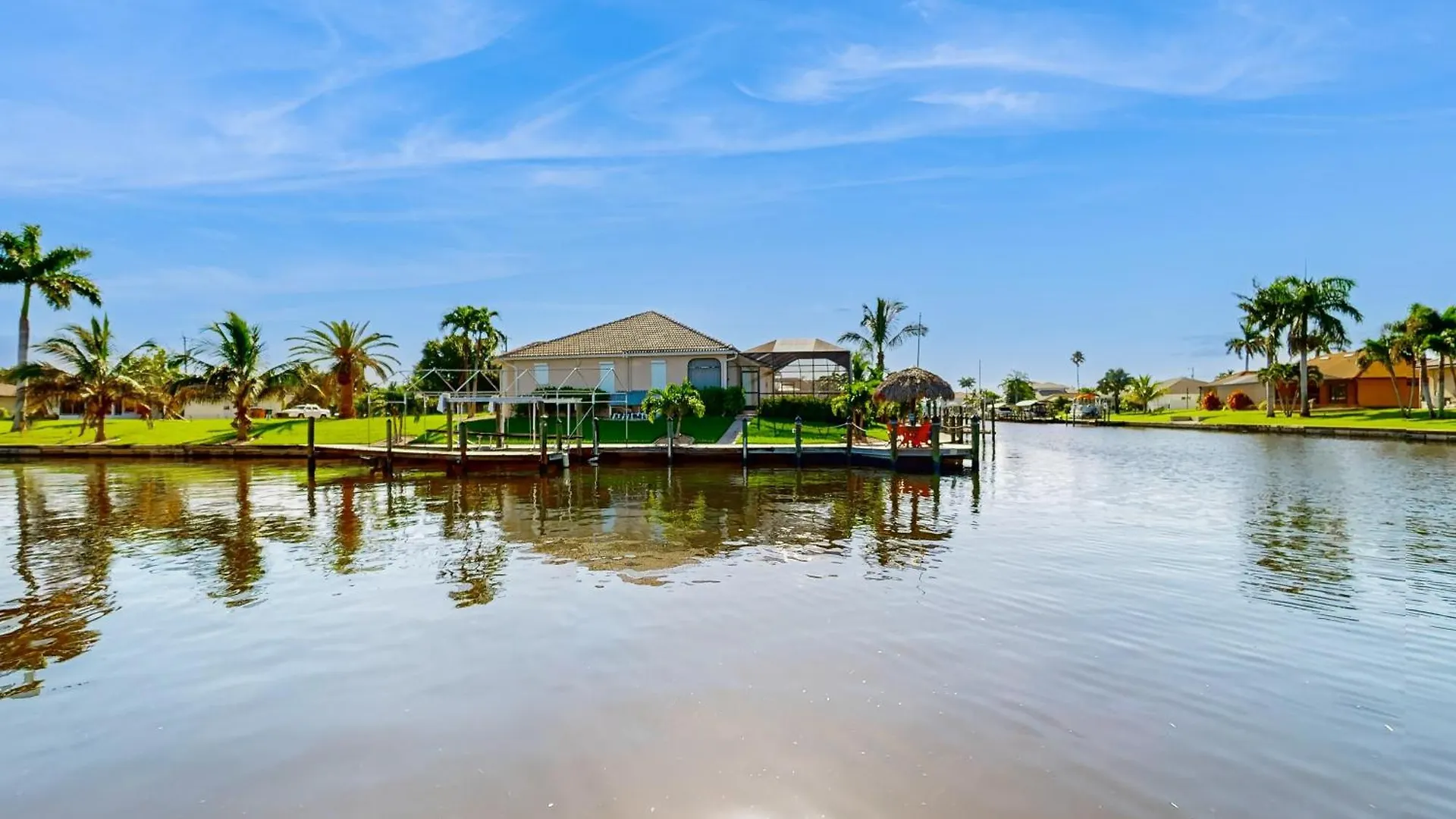 Coral Canal Retreat Holiday home