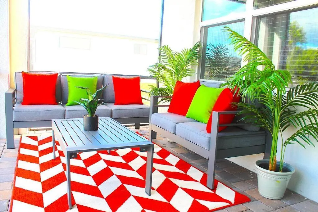 Juanitashome/cozy&modern/toploc. * Cape Coral