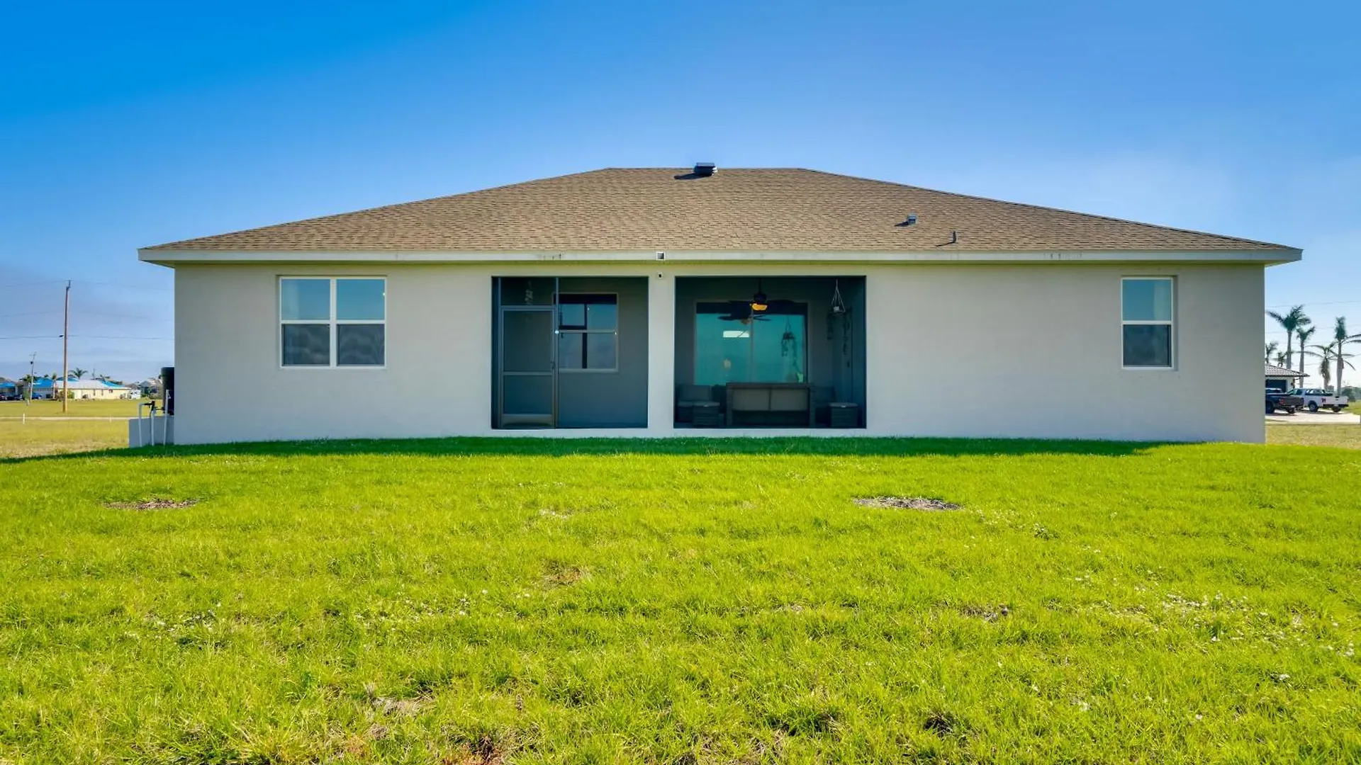 Retreat With Screened-in Patio! Cape Coral
